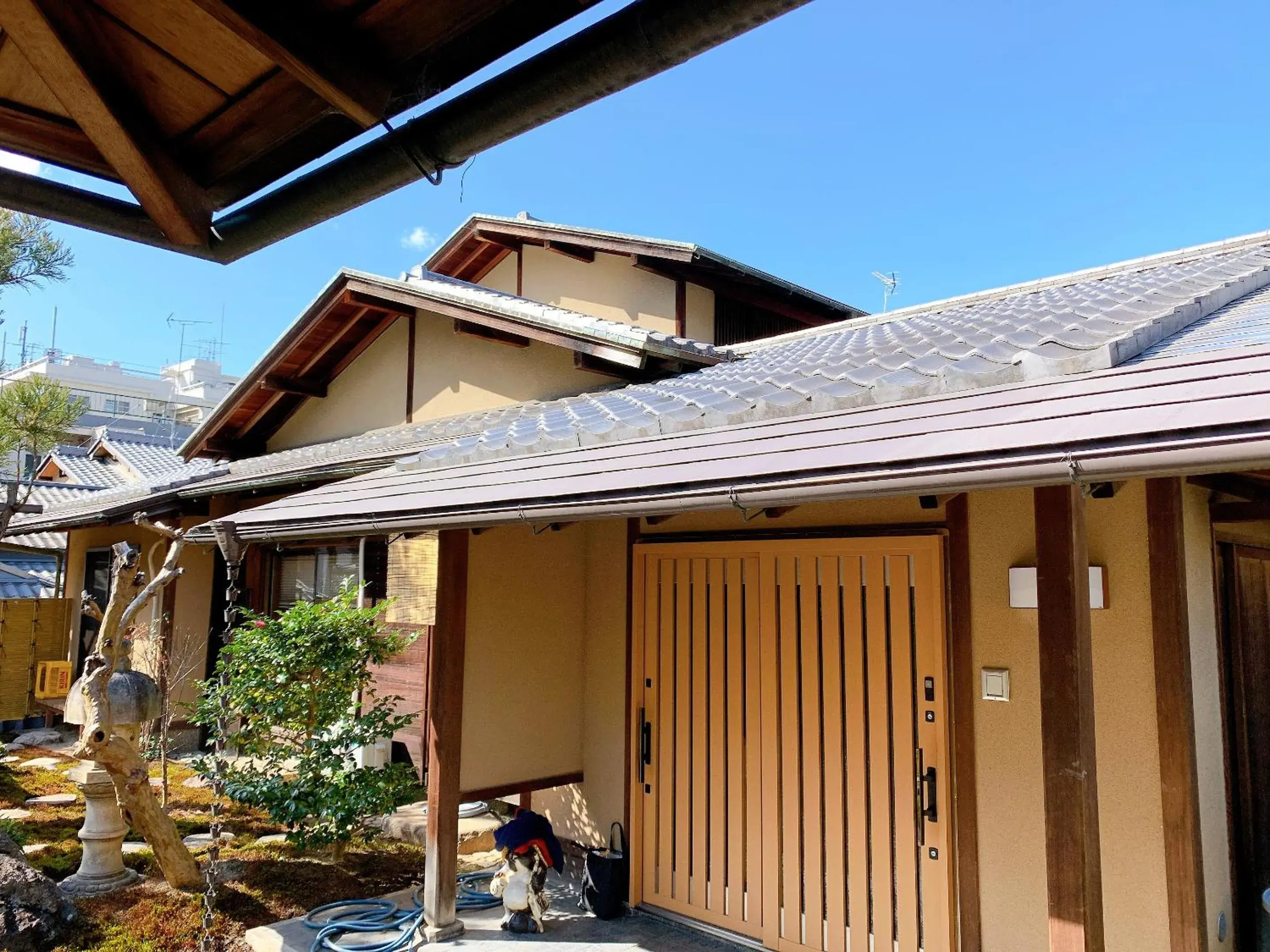 Property building in Kyoto Ryokan Gion Sano Property building in Kyoto Ryokan Gion Sano
