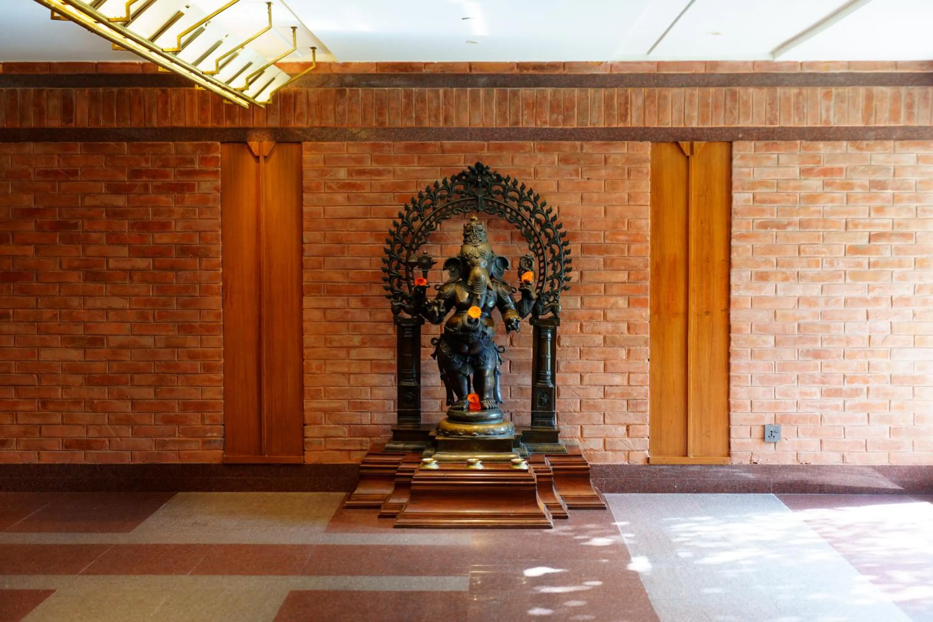 Property building in Hotel Yak & Yeti