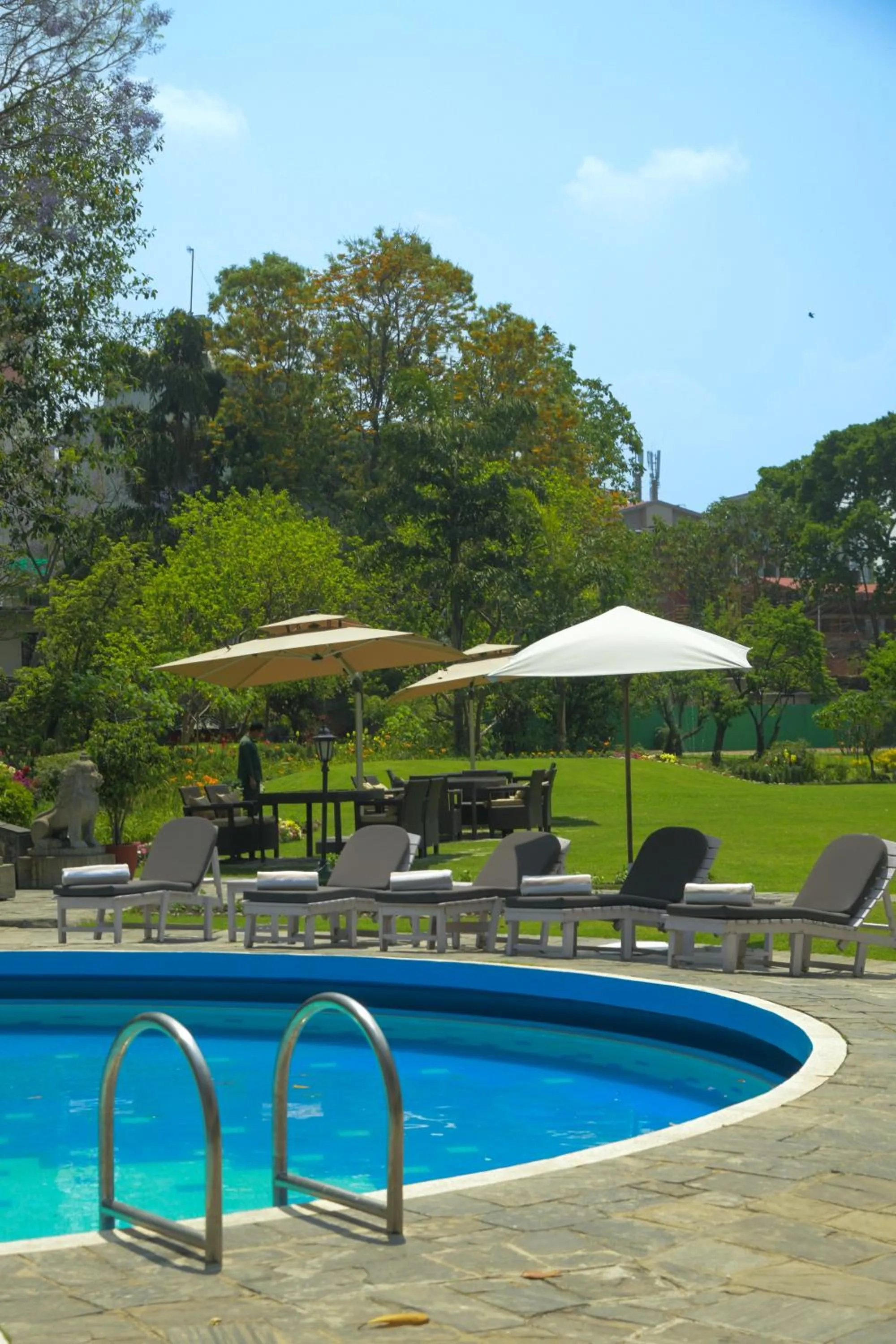 Spring in Hotel Yak & Yeti