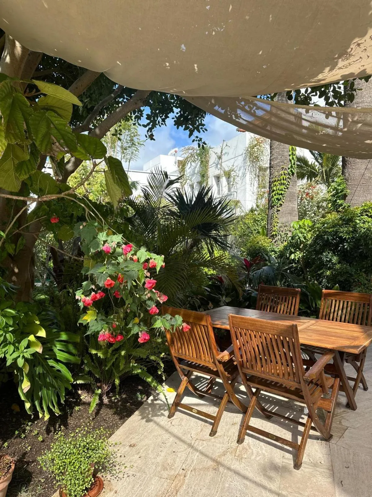 Restaurant/places to eat in Hotel Karia Princess