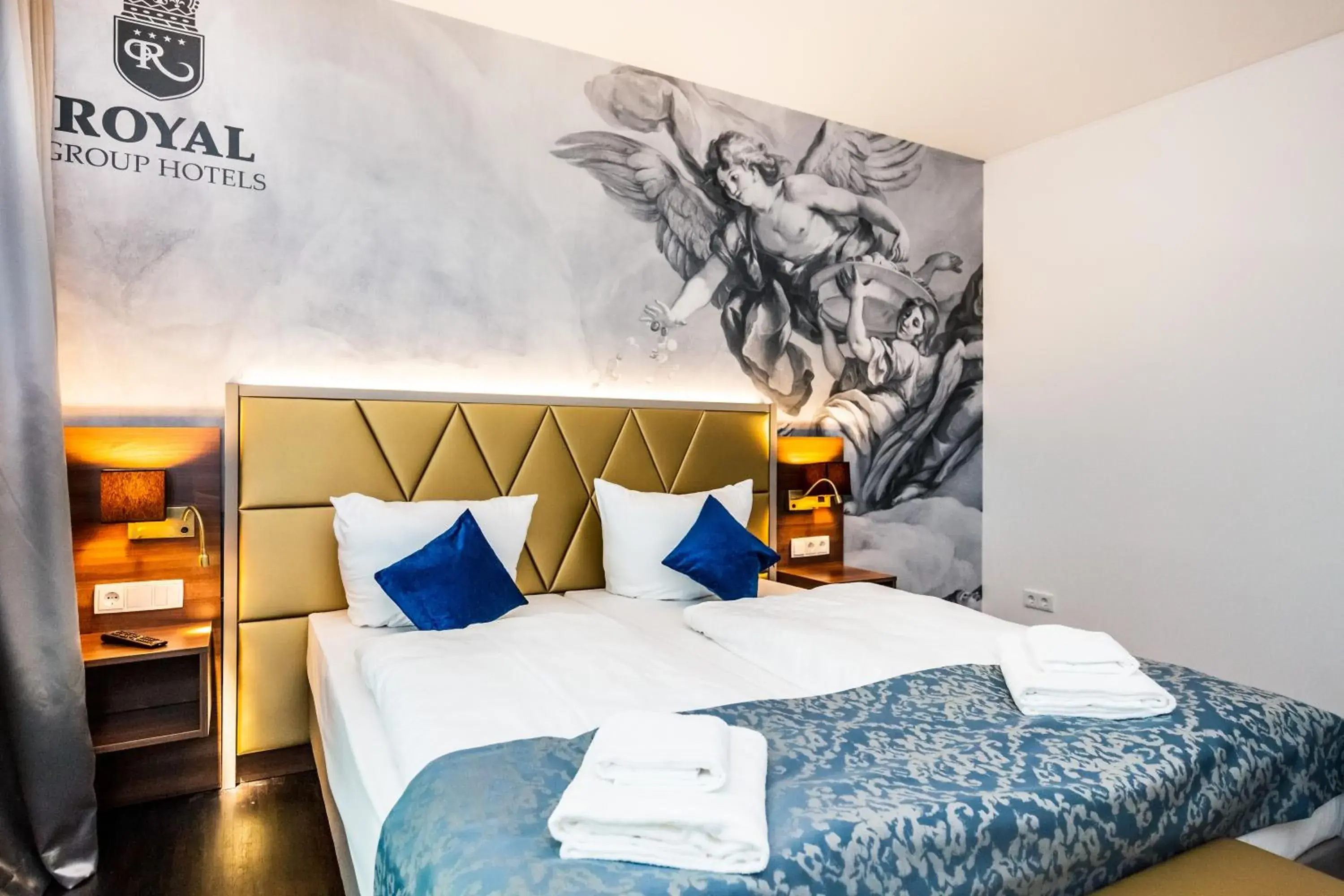 Other, Bed in Best Western Plus Royal Suites Other, Bed in Best Western Plus Royal Suites