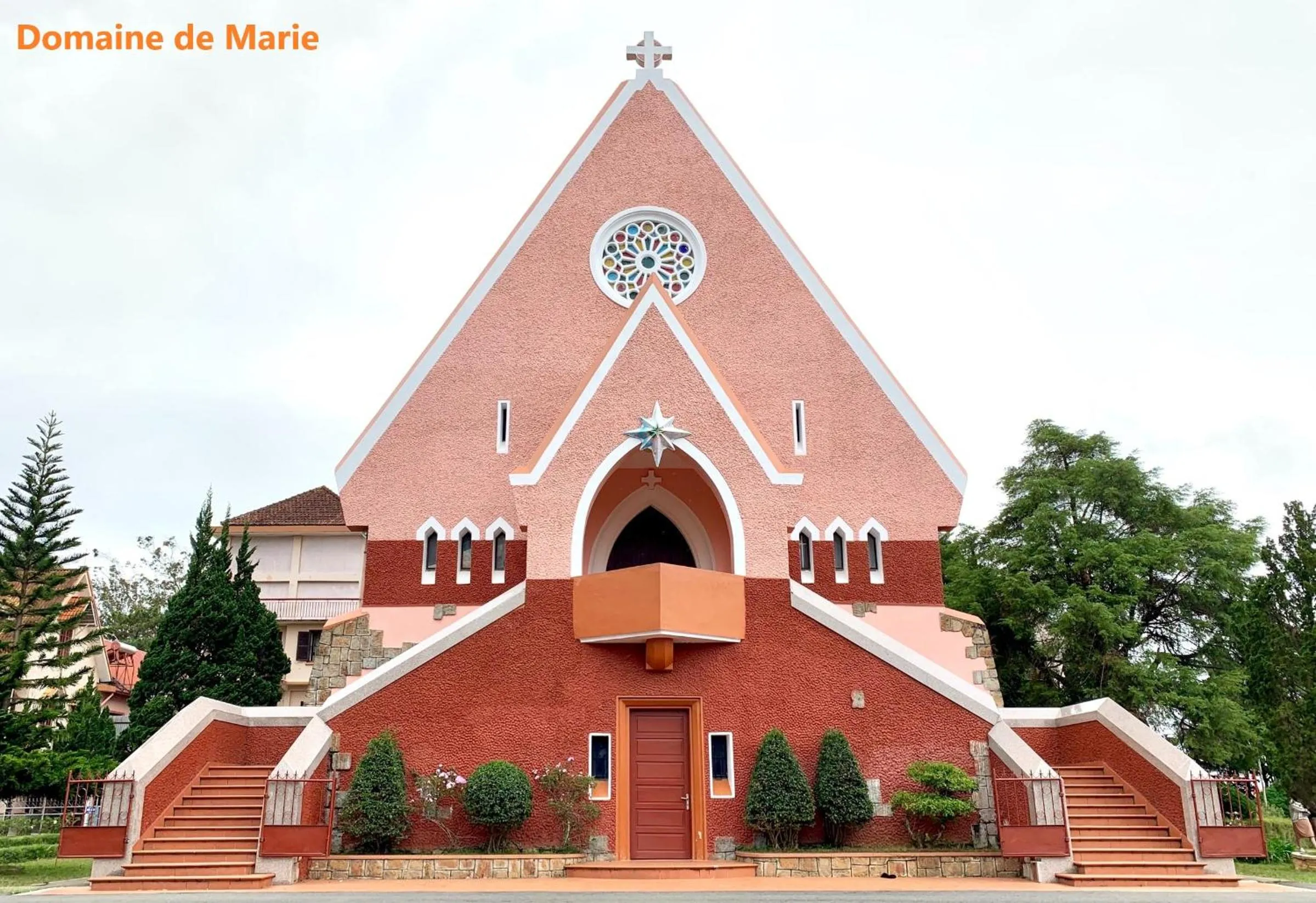 Nearby landmark in Jolie House