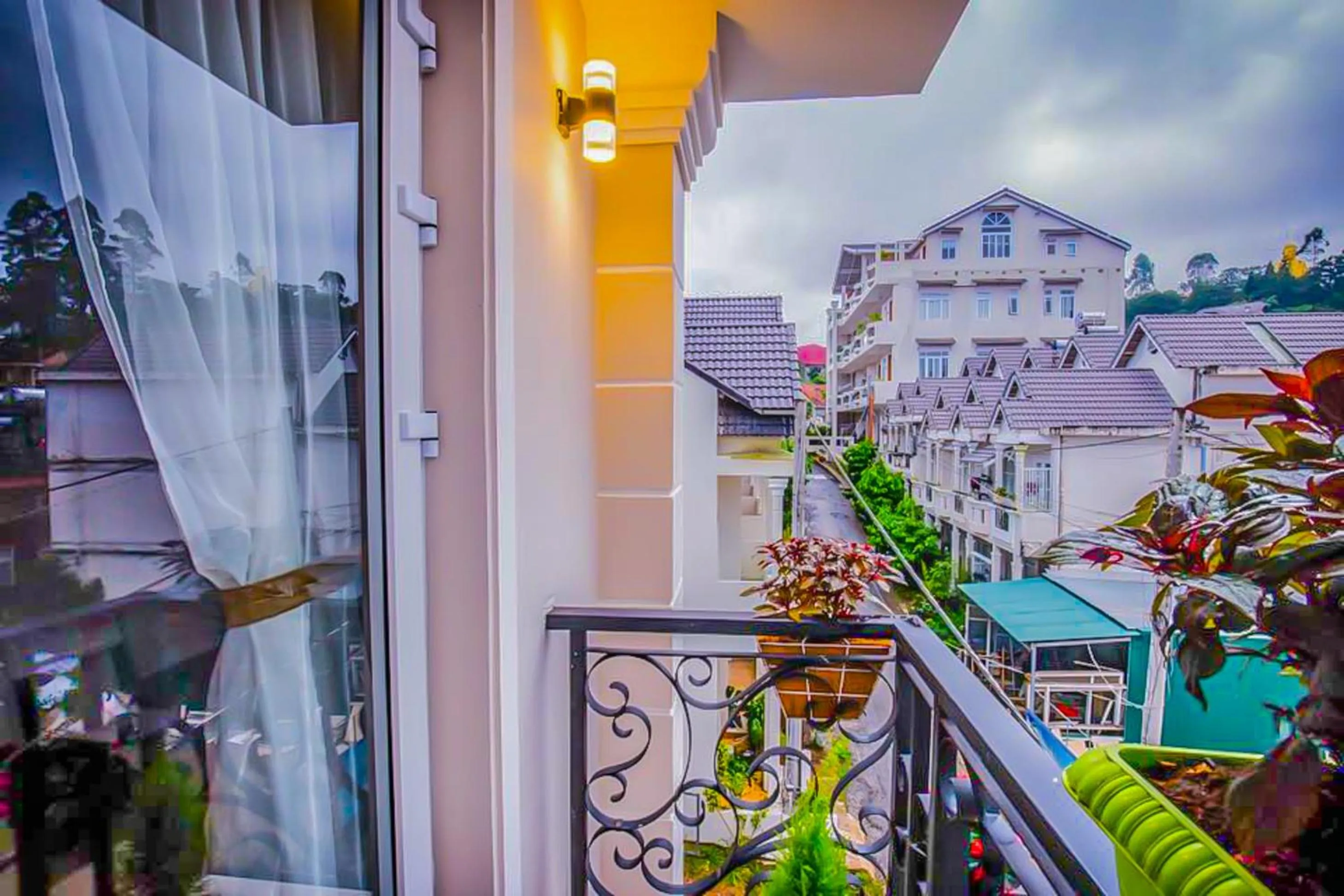 Balcony/Terrace in Jolie House