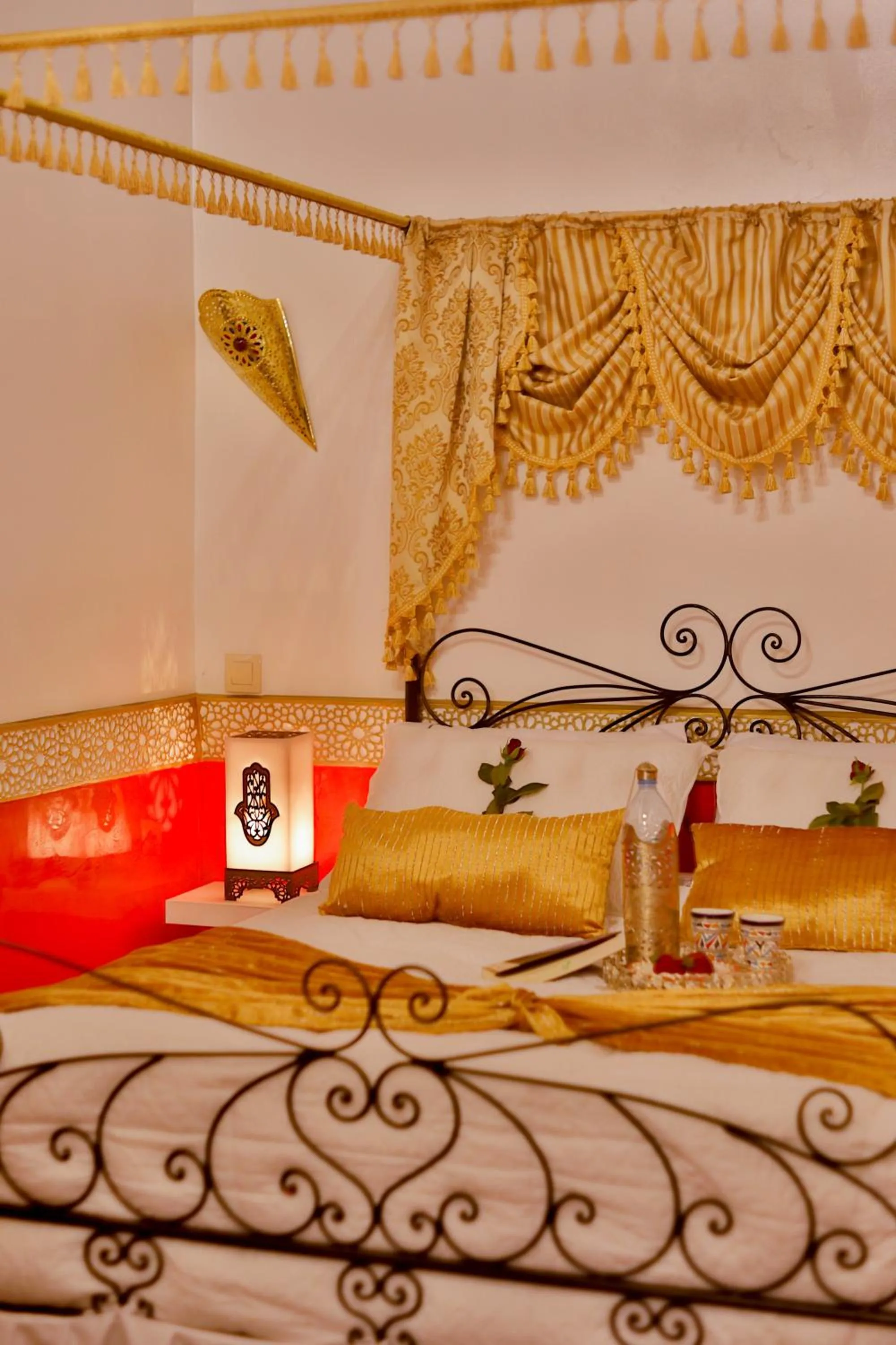 Bed in Riad Las Mil y una Noches Tetuan