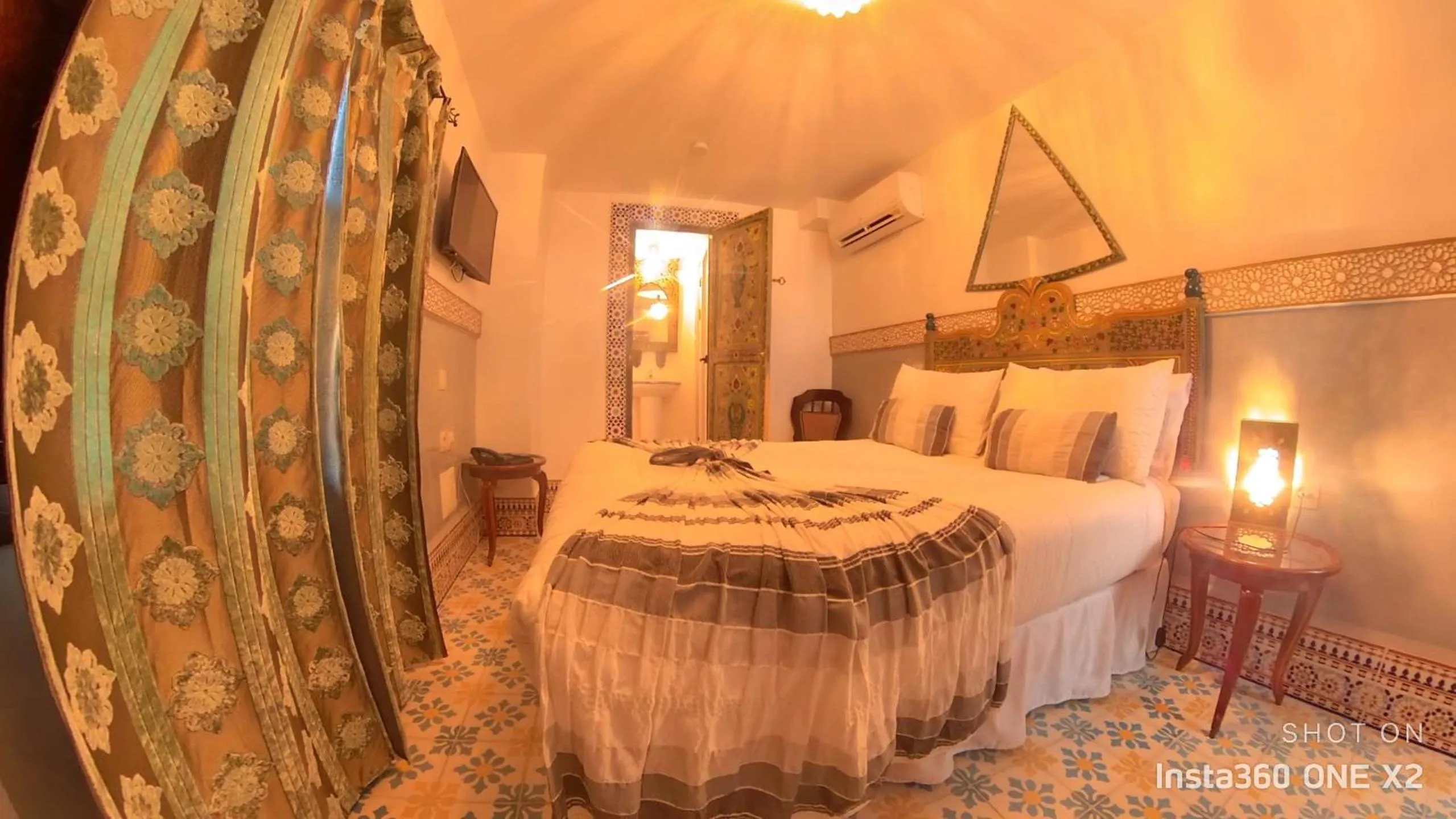 Bed in Riad Las Mil y una Noches Tetuan