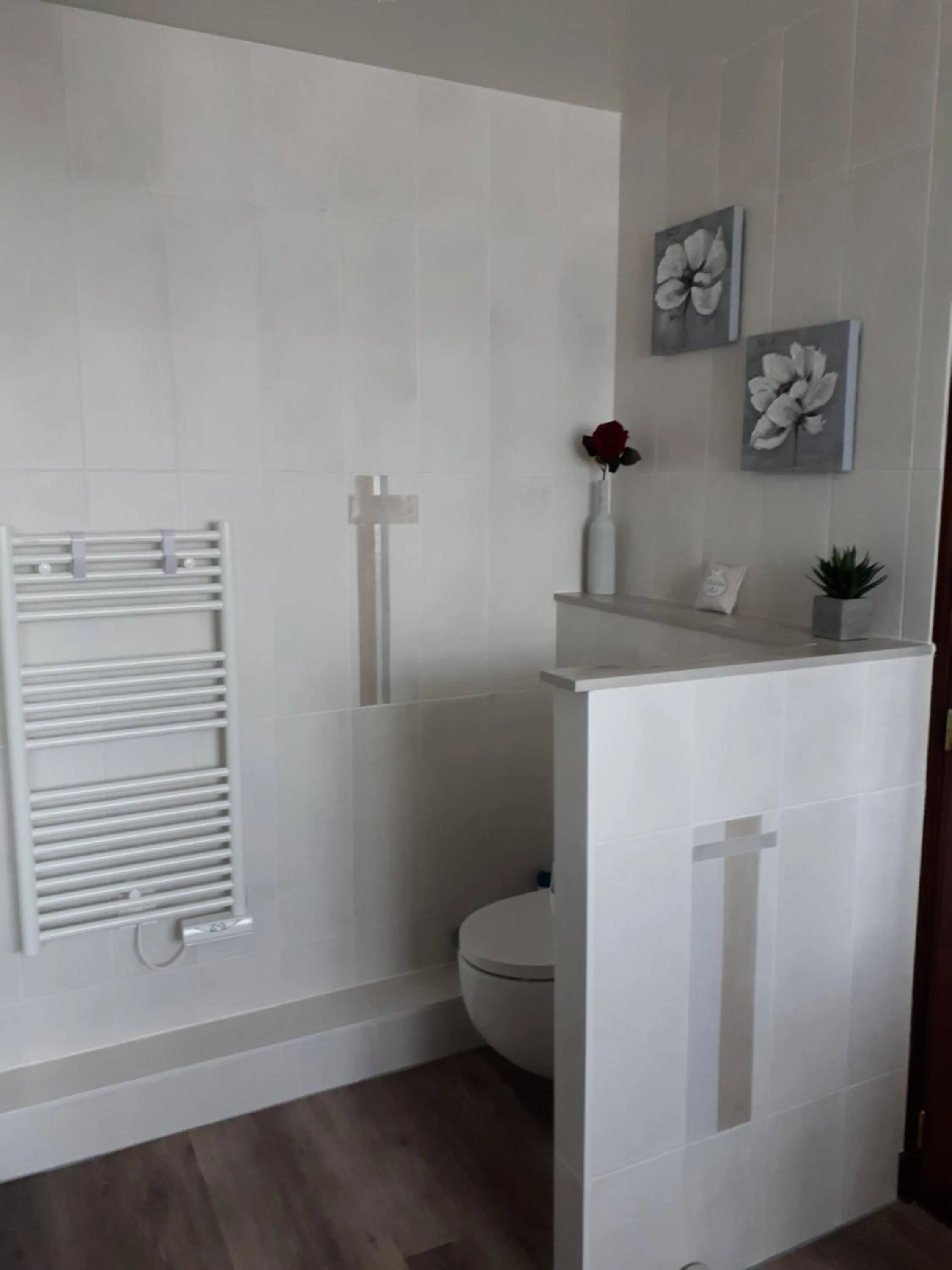 Bathroom in Couleurs du temps - pres Giverny