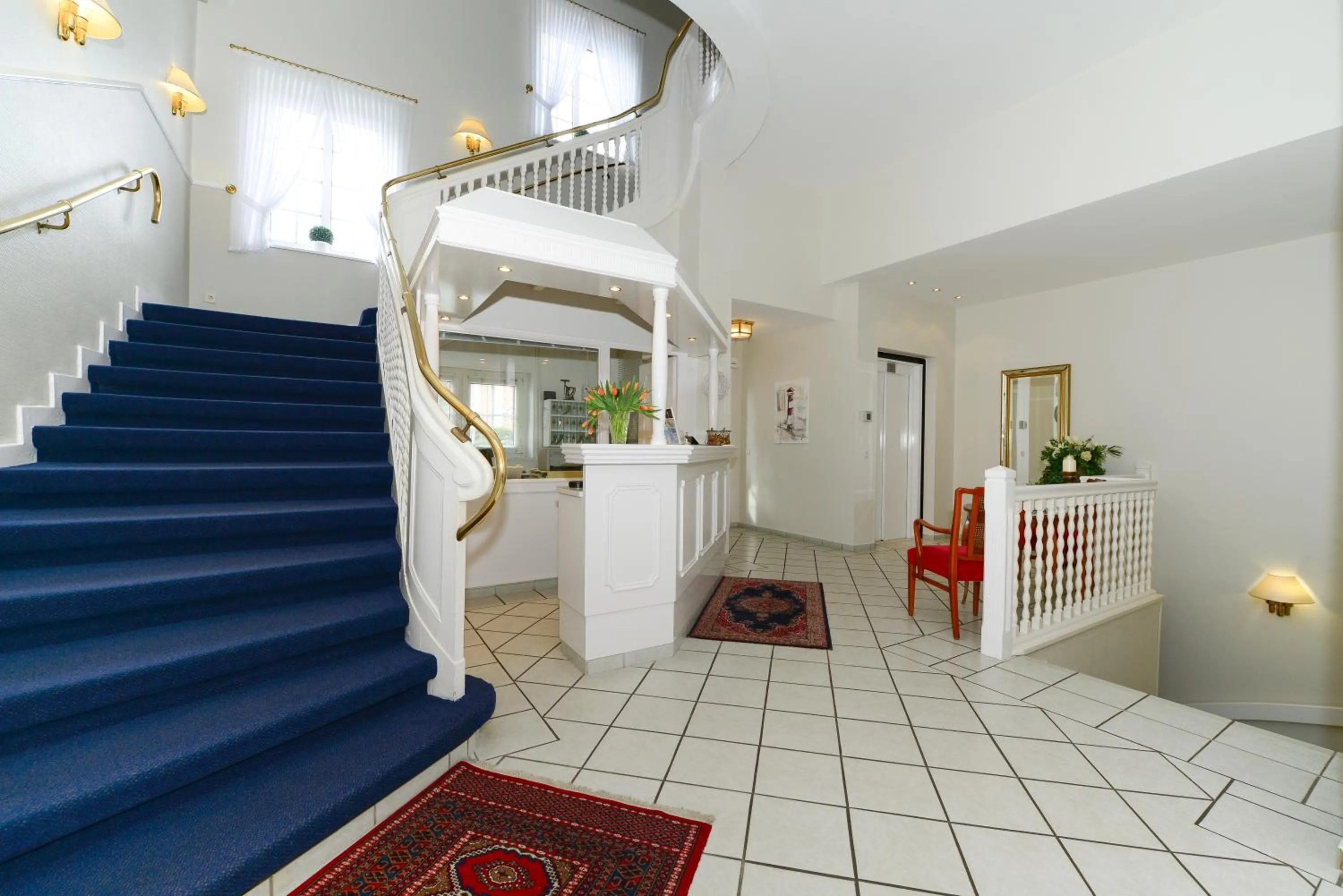 Lobby or reception in Kurhaus Hotel