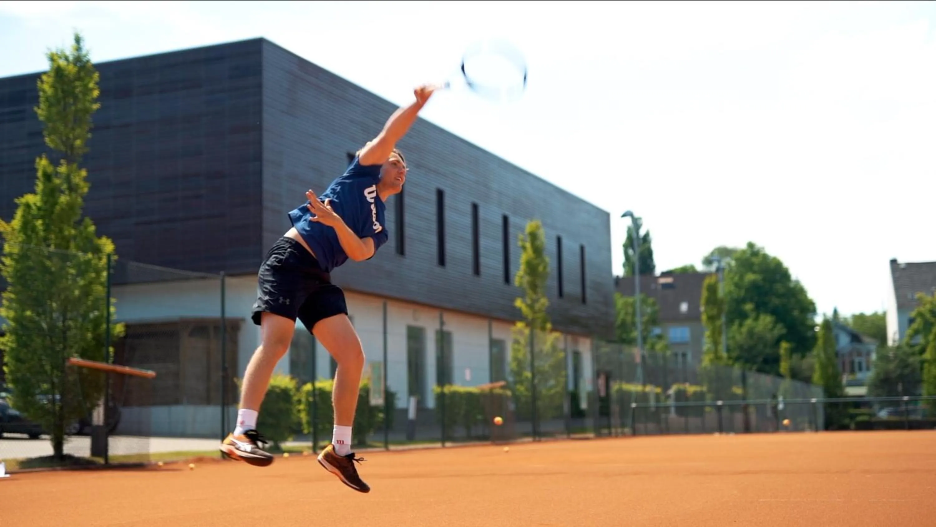 Tennis court in Aspria Hamburg Uhlenhorst Sport & Spa