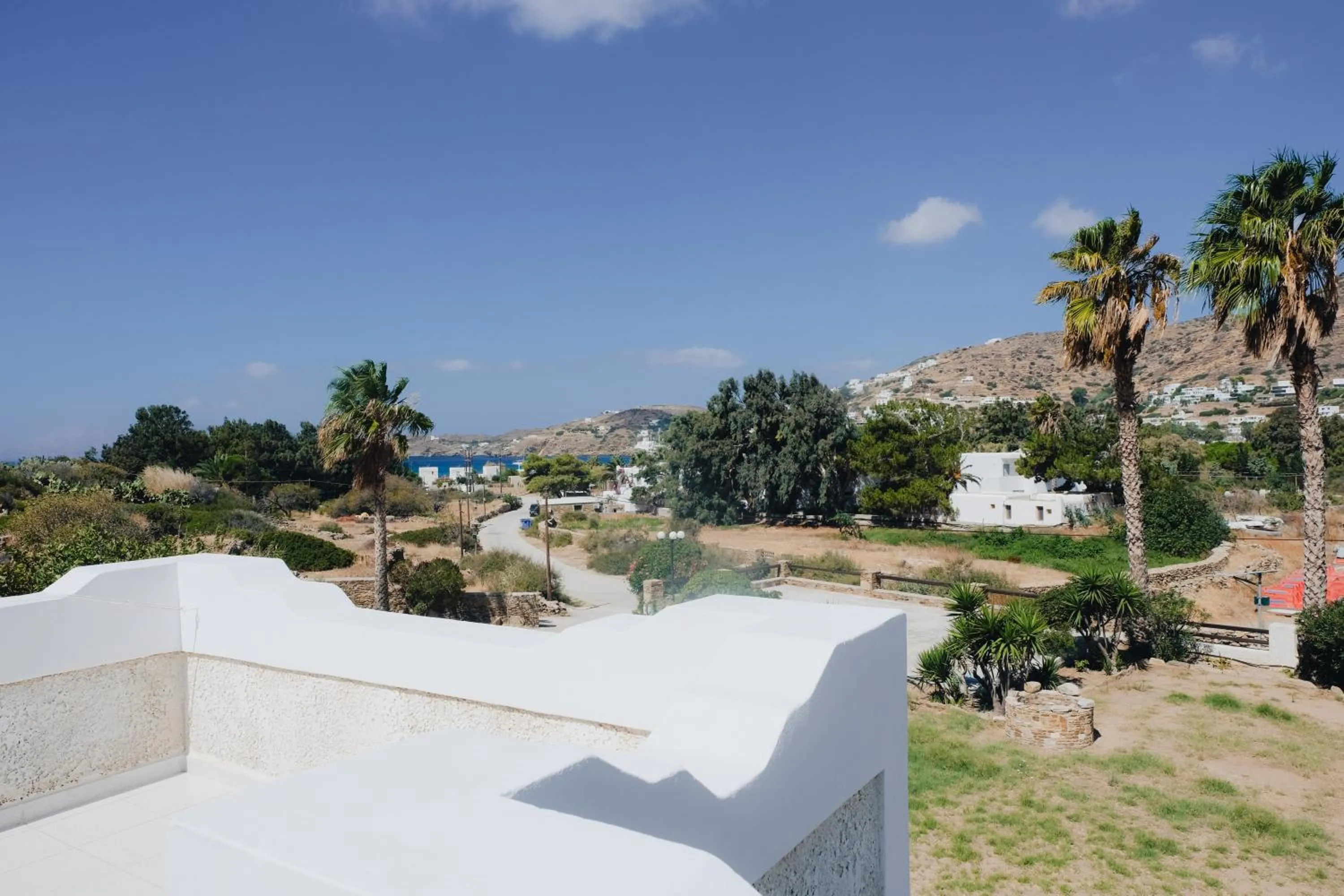 Paradise Apartments Studios