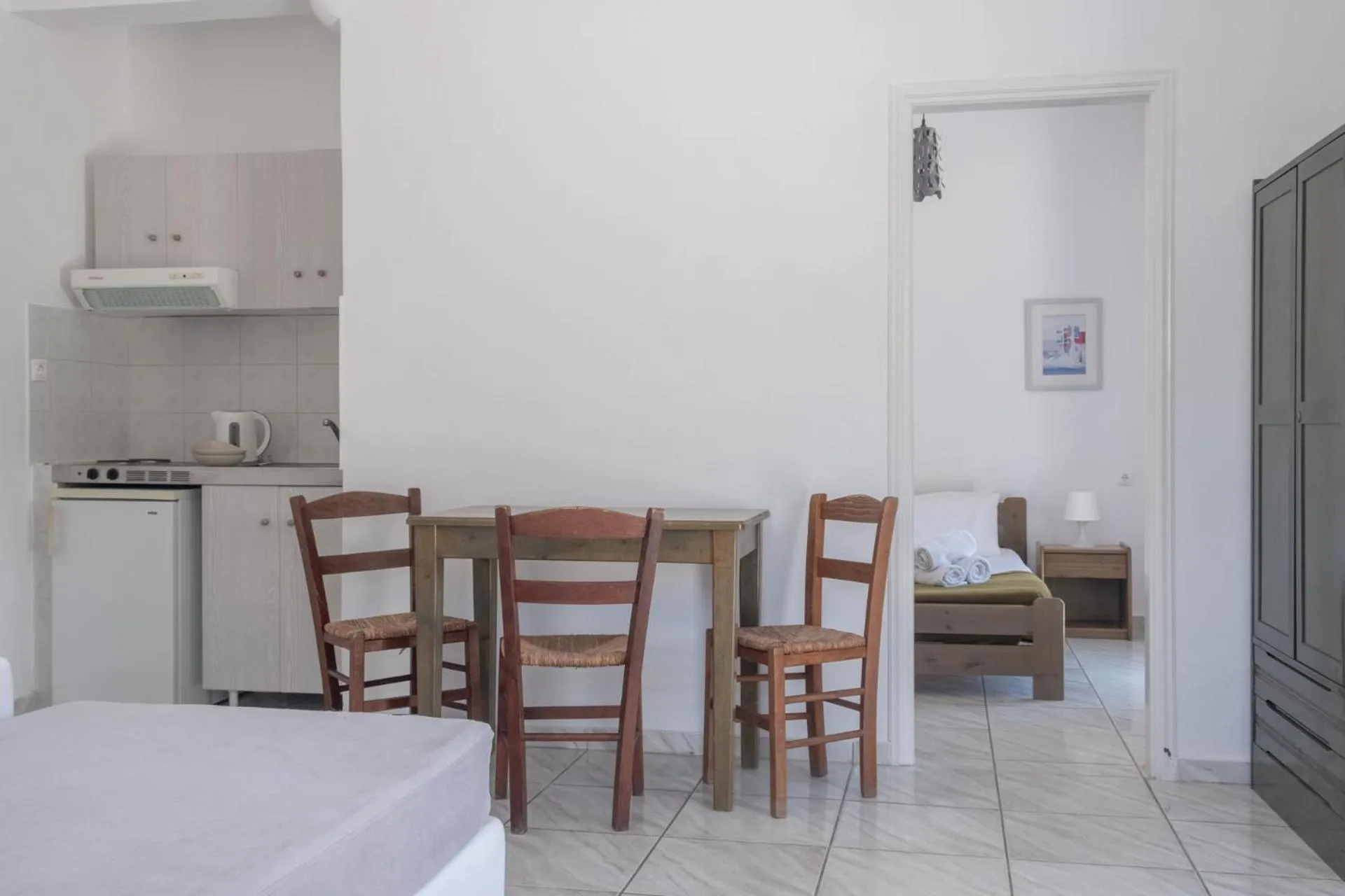 Paradise Apartments Studios