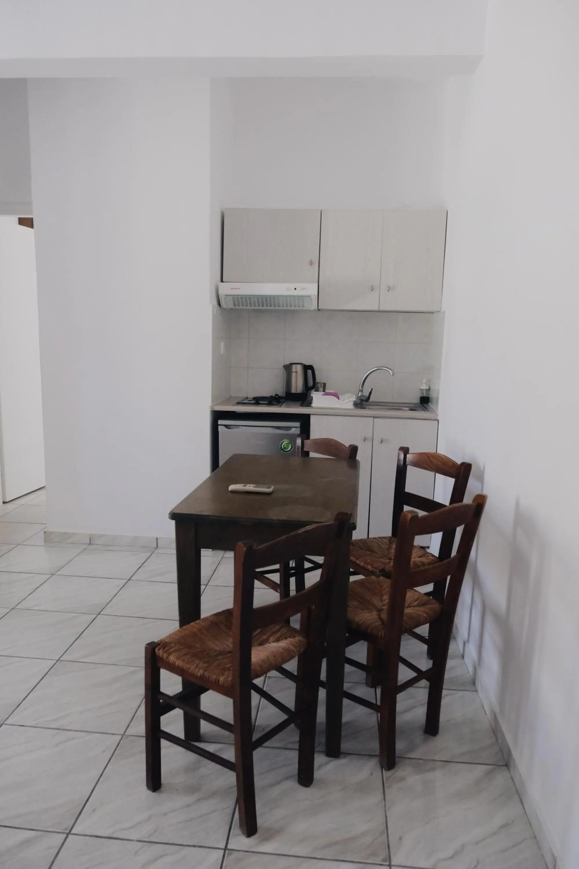 Paradise Apartments Studios