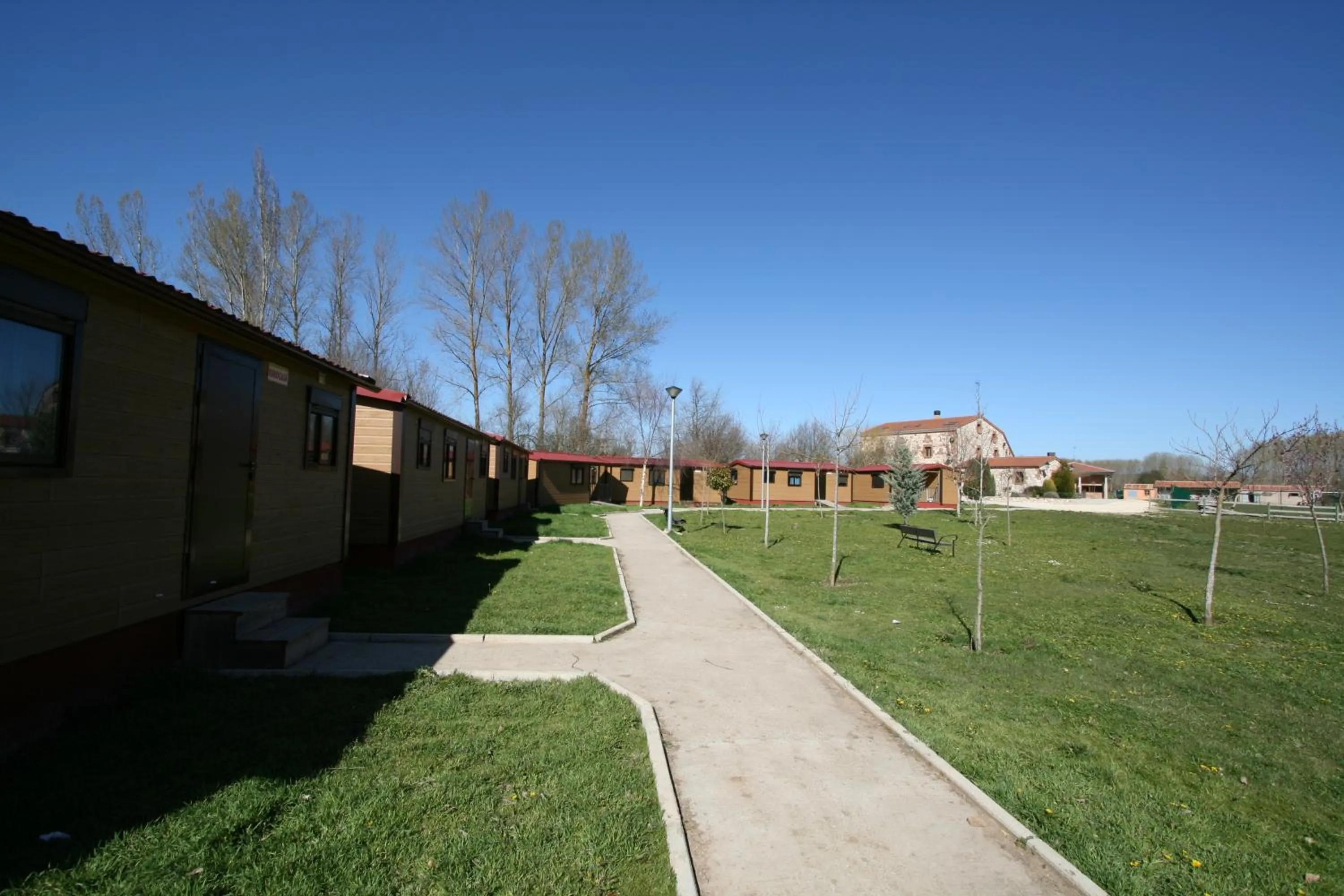 Area and facilities in Bungalows Granja Escuela Arlanzón