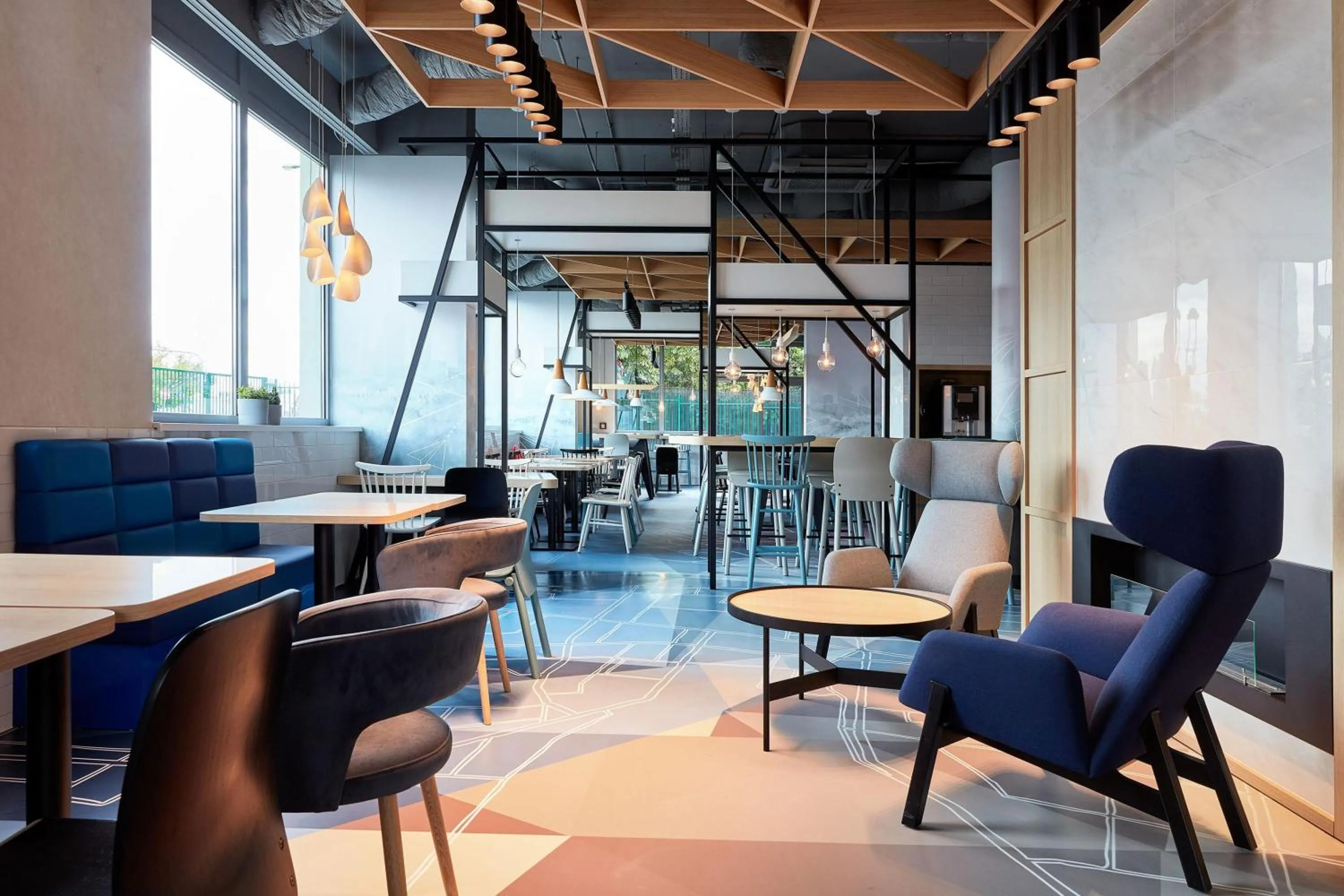 Lobby or reception in B&B Hotel Warszawa-Okęcie