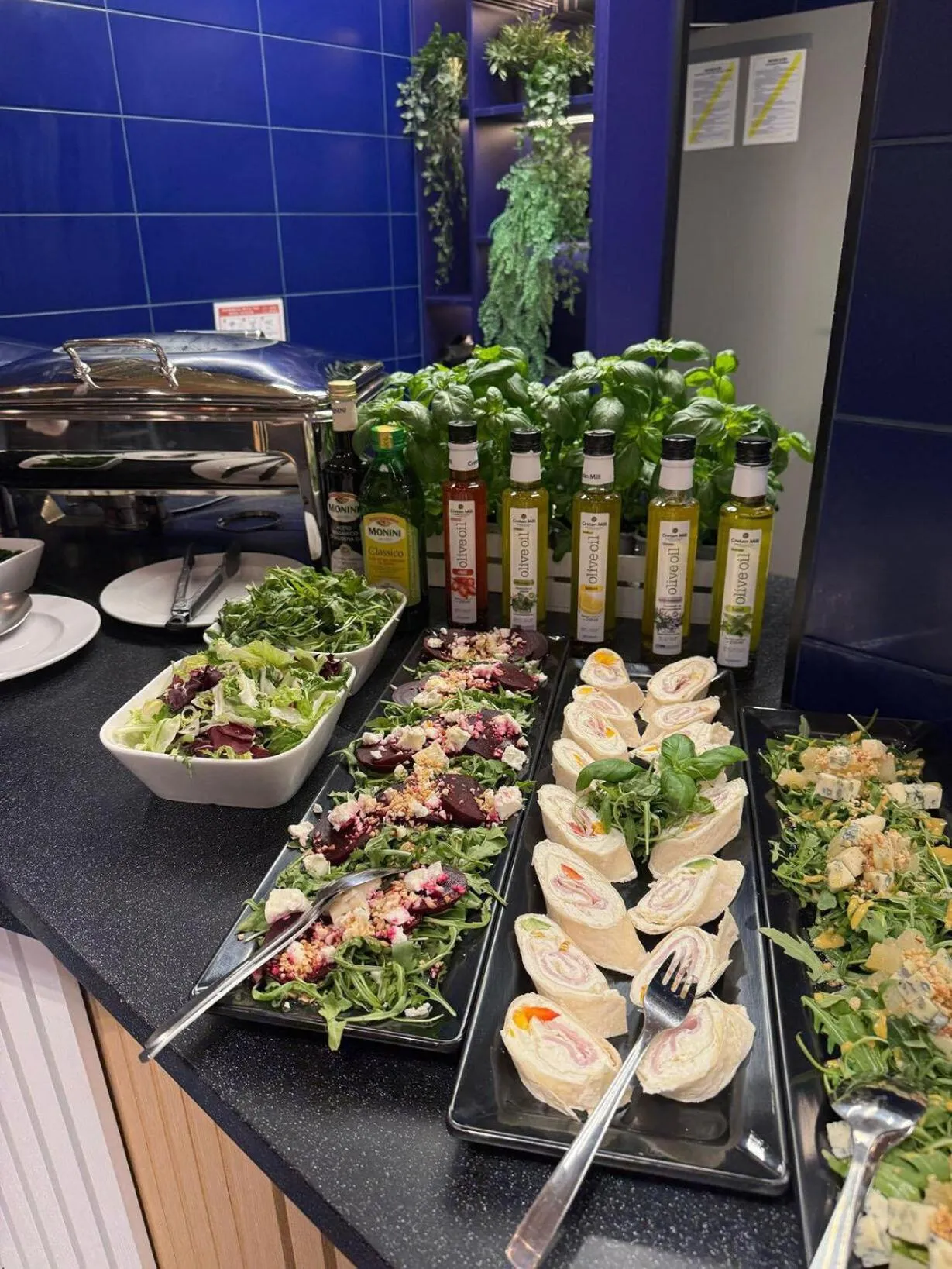 Restaurant/places to eat in B&B Hotel Warszawa-Okęcie