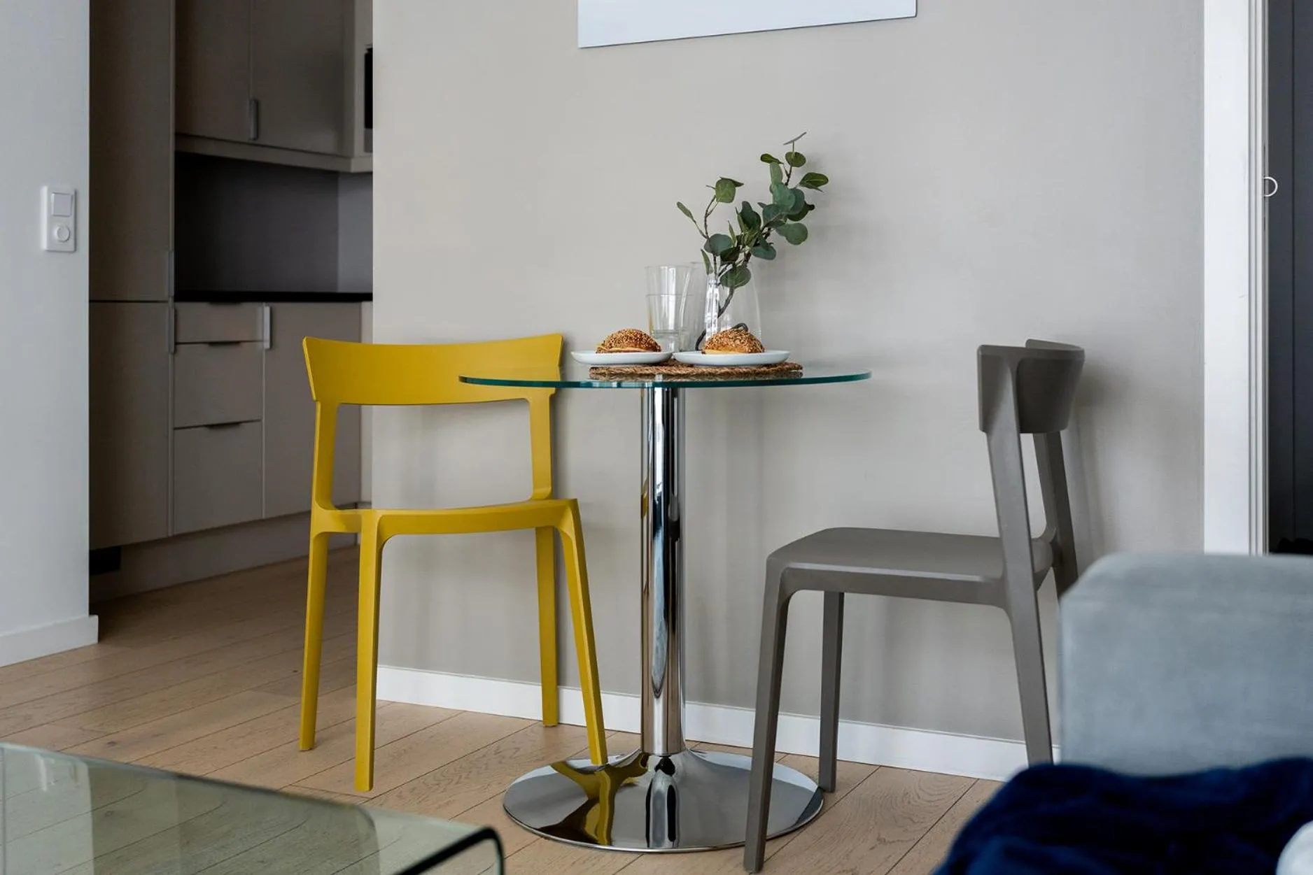Dining area in BJØRVIKA APARTMENTS, Opera Area, Oslo city center