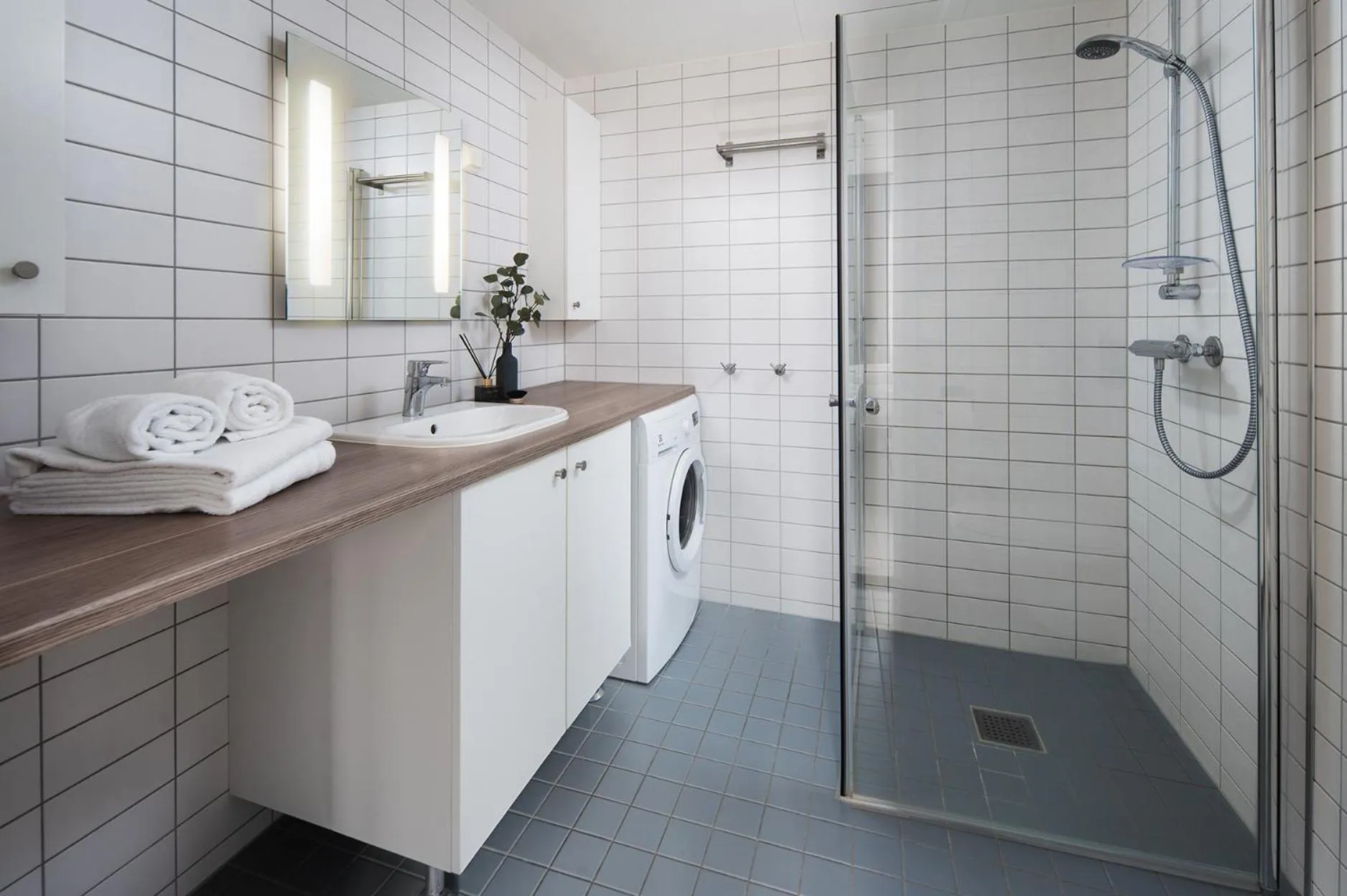 Bathroom in BJØRVIKA APARTMENTS, Opera Area, Oslo city center
