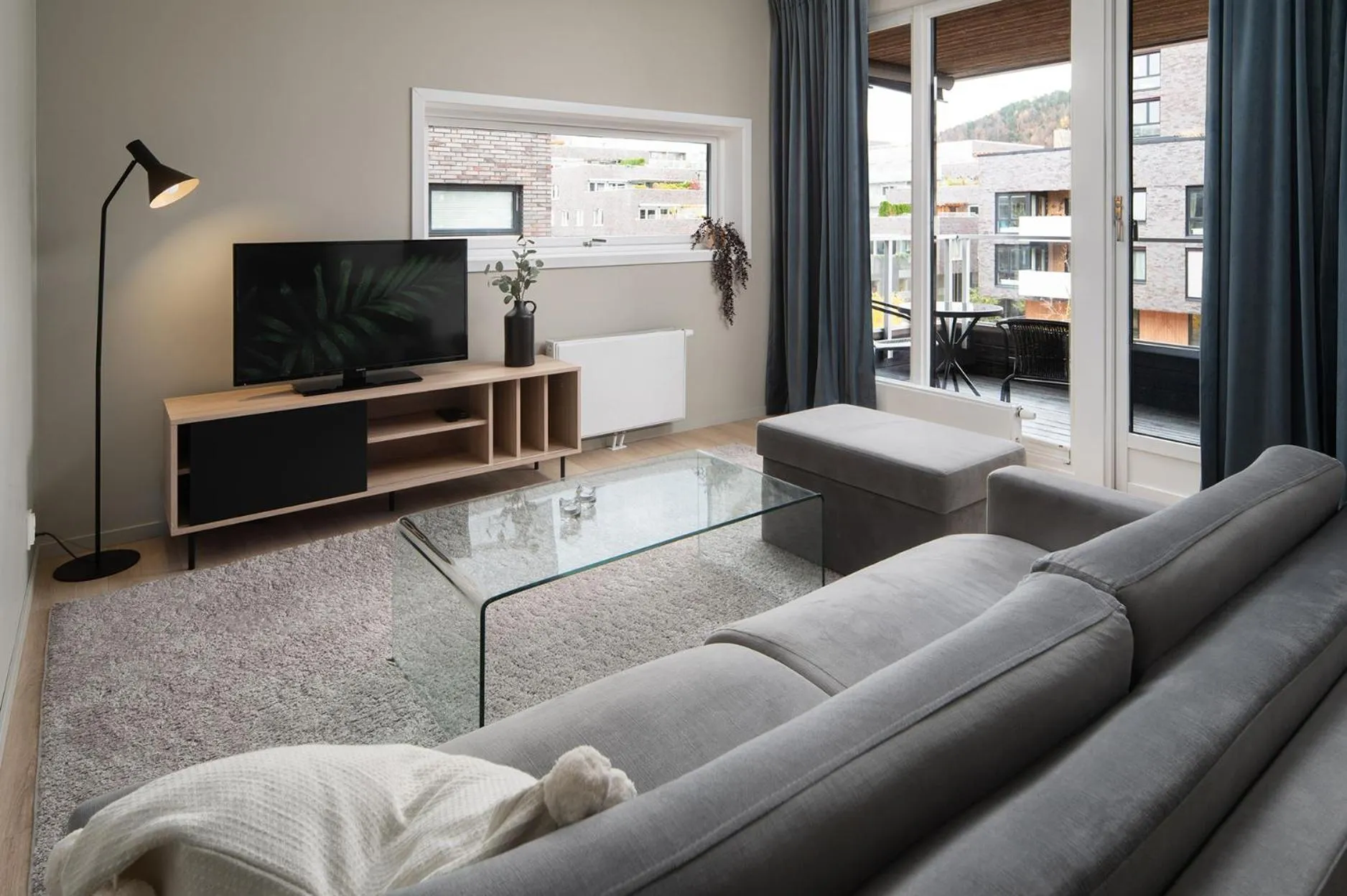 TV and multimedia, Bed in BJØRVIKA APARTMENTS, Opera Area, Oslo city center