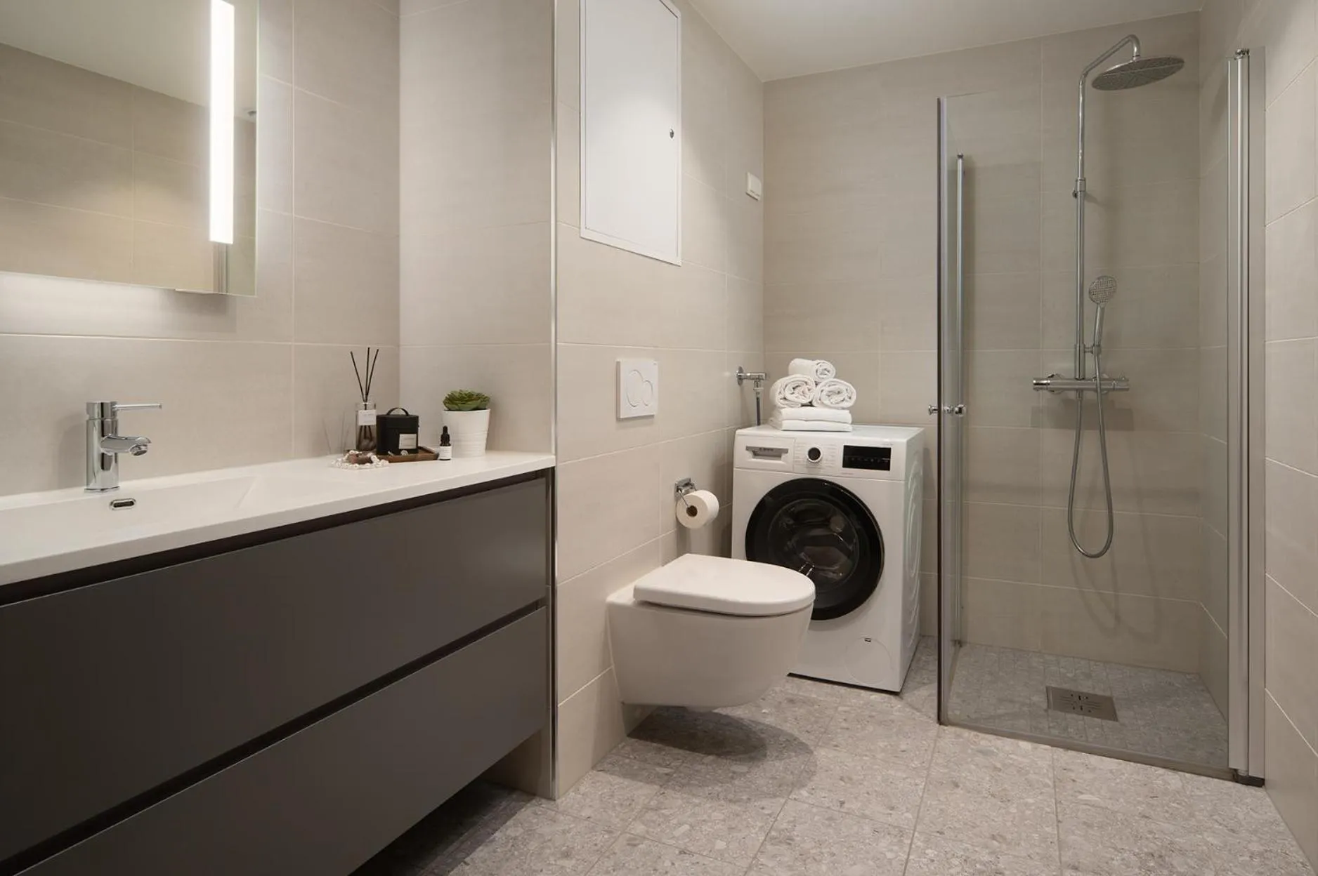 Bathroom in BJØRVIKA APARTMENTS, Opera Area, Oslo city center