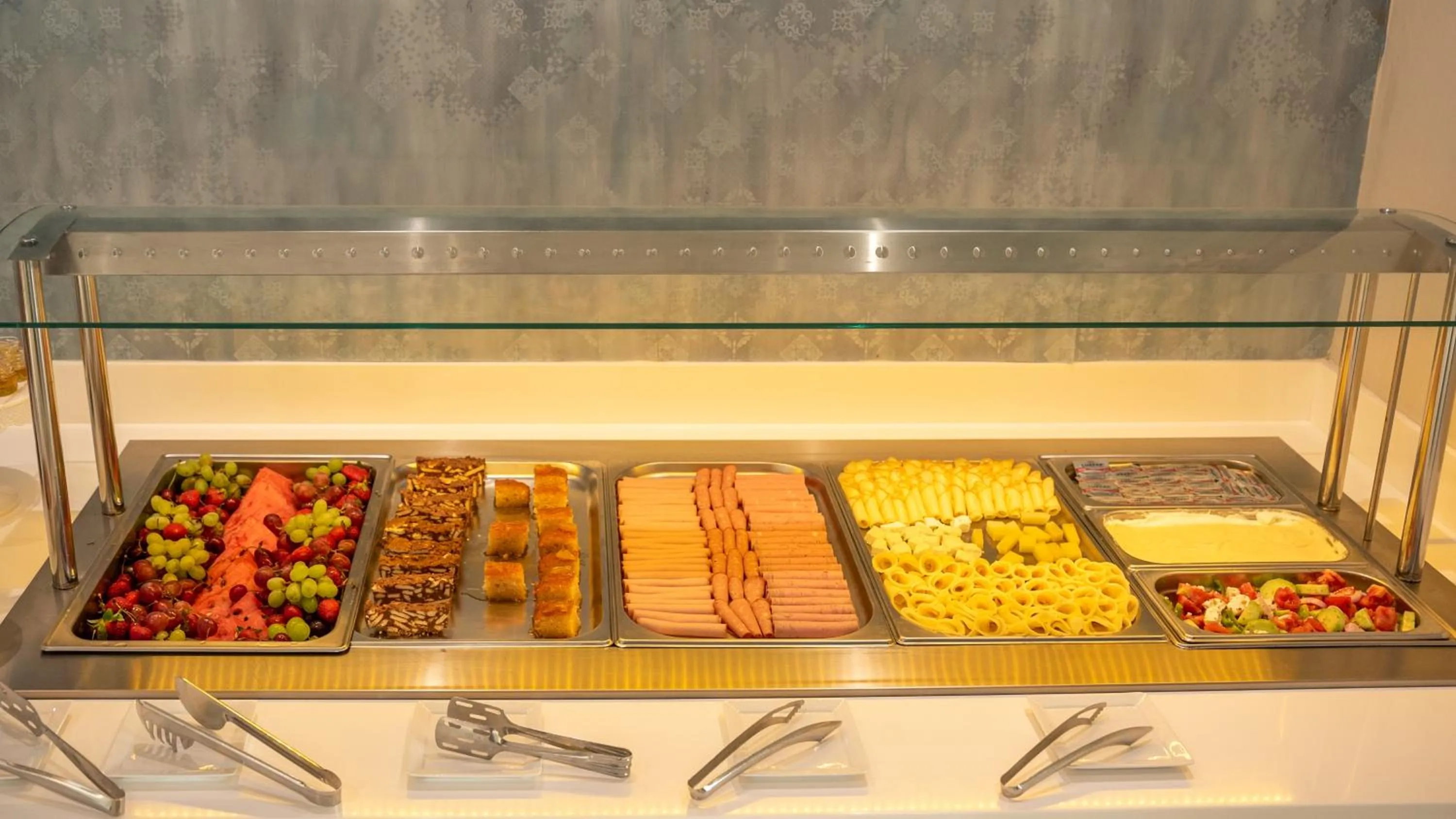 Food and drinks in Christina Beach Hotel