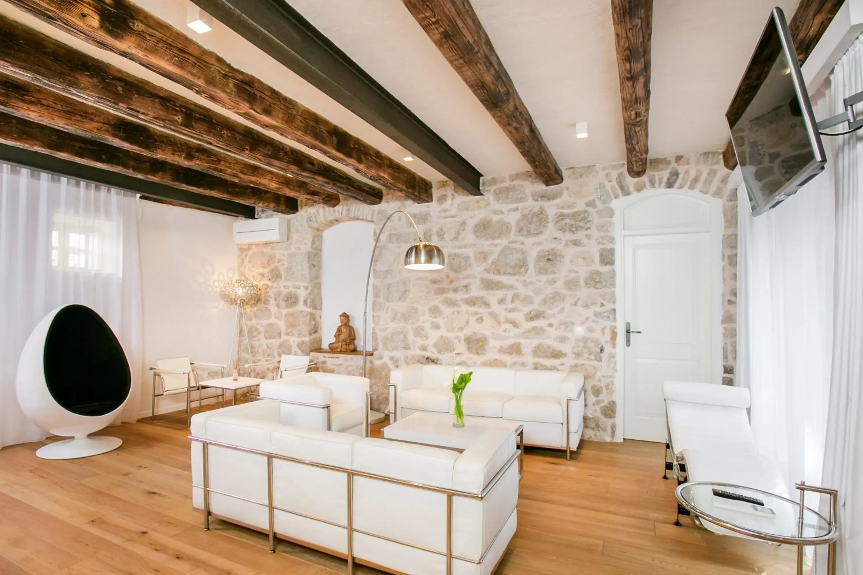 Living room in Divota Apartment Hotel Living room in Divota Apartment Hotel