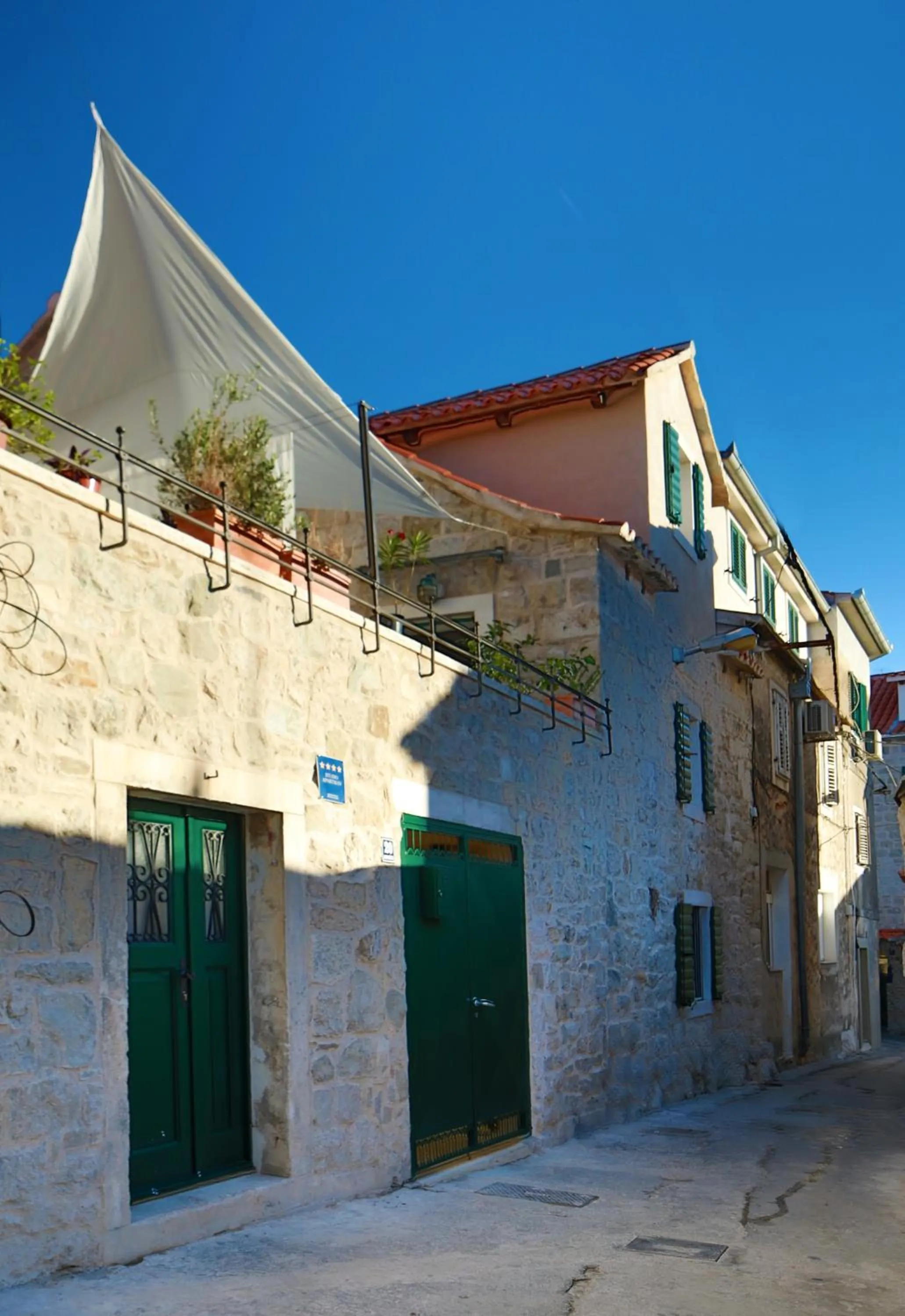 Property building in Divota Apartment Hotel