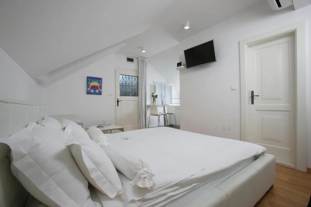 Bedroom, Bed in Divota Apartment Hotel