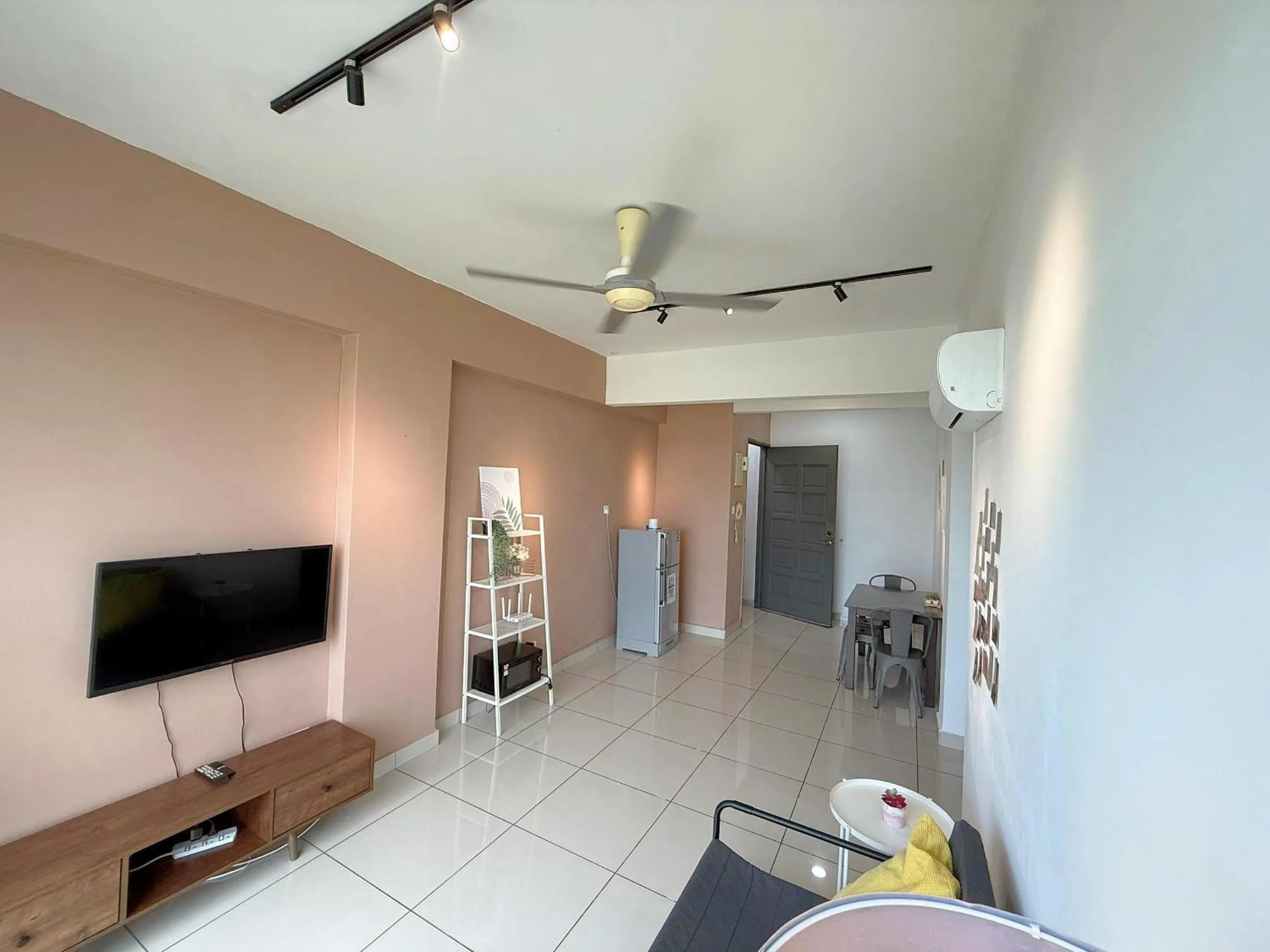 Living room in Taiping Centre Point Suite 7 by BWC
