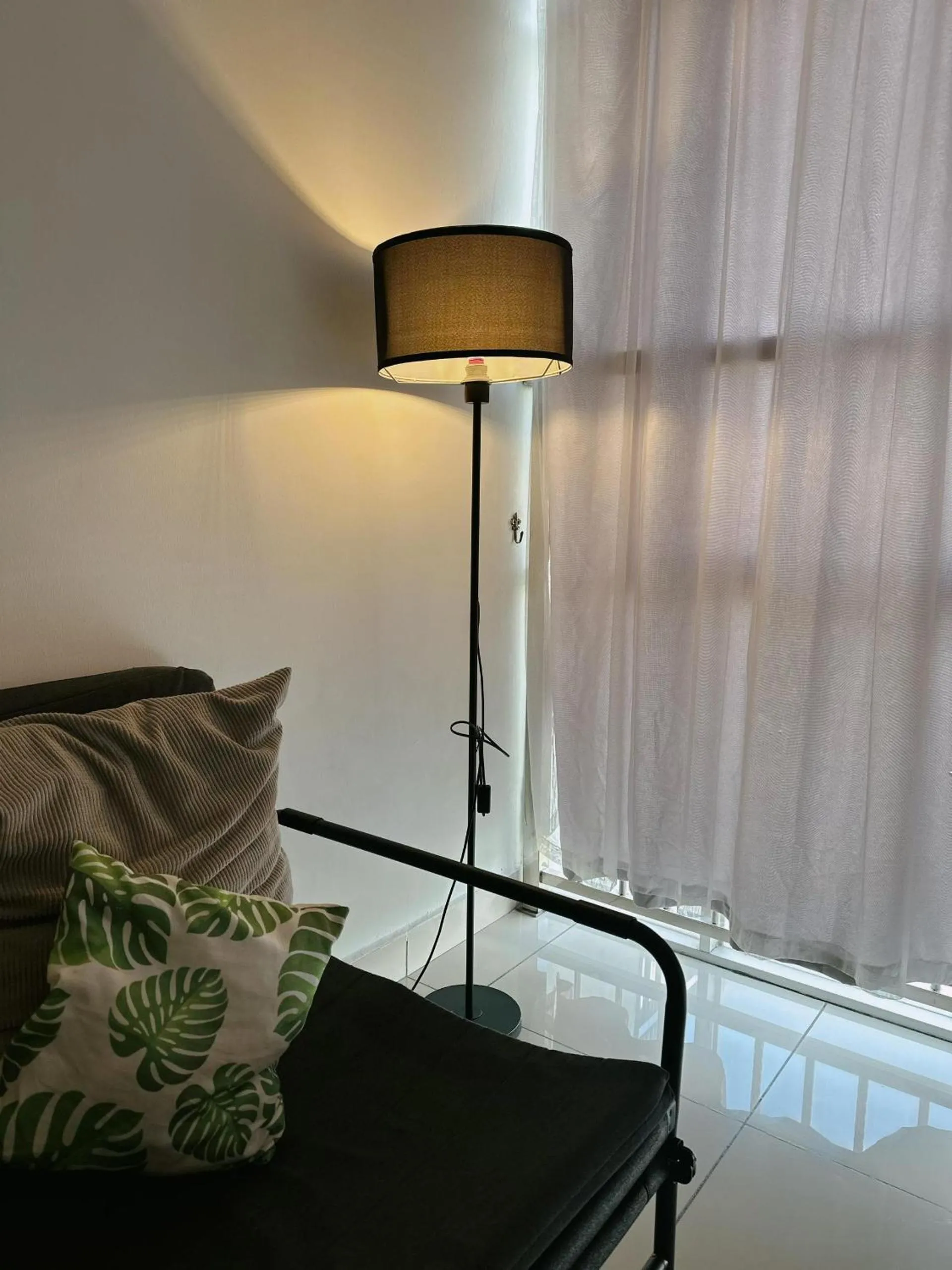 Seating area in Taiping Centre Point Suite 7 by BWC