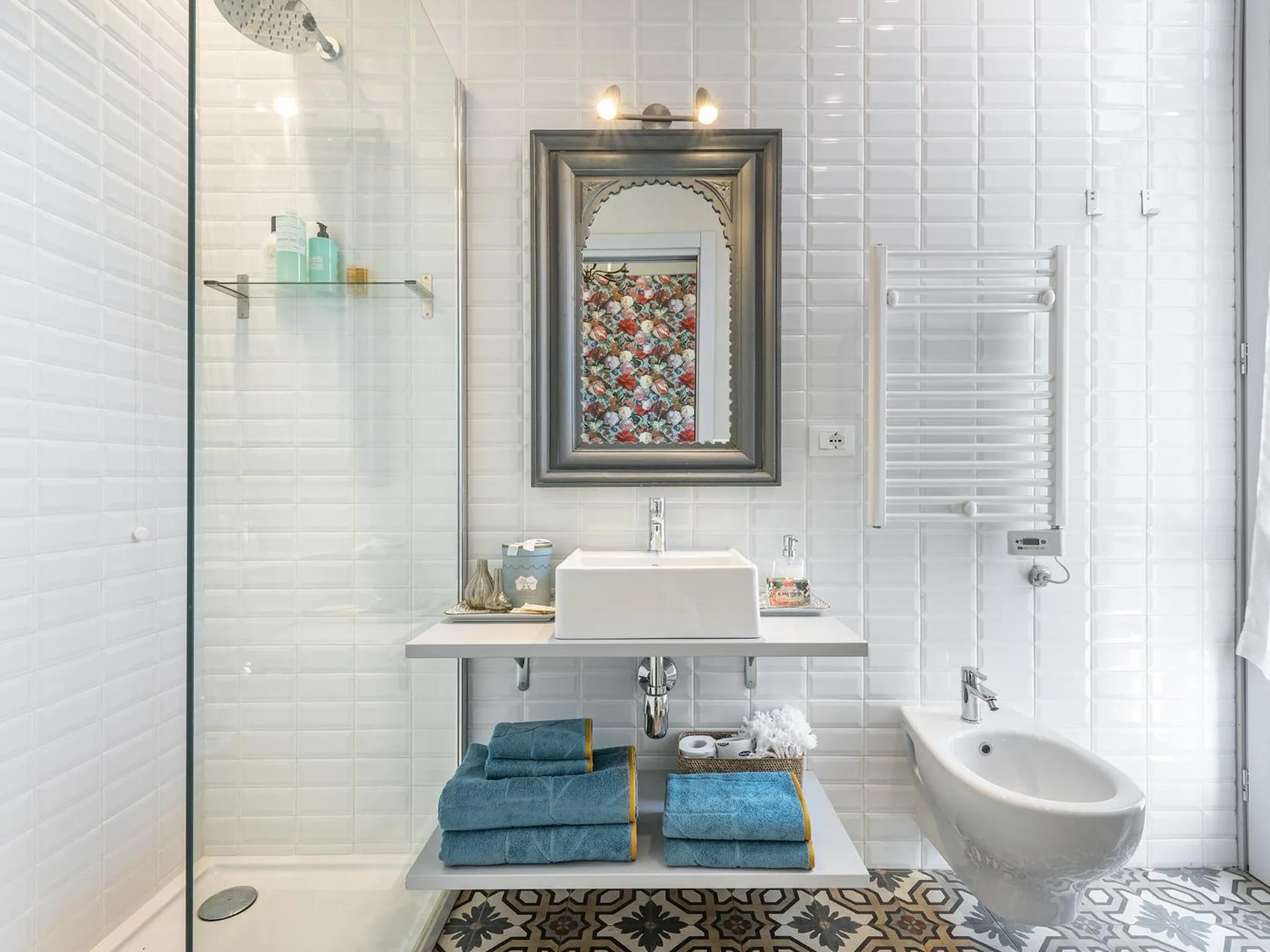 Guest House 73