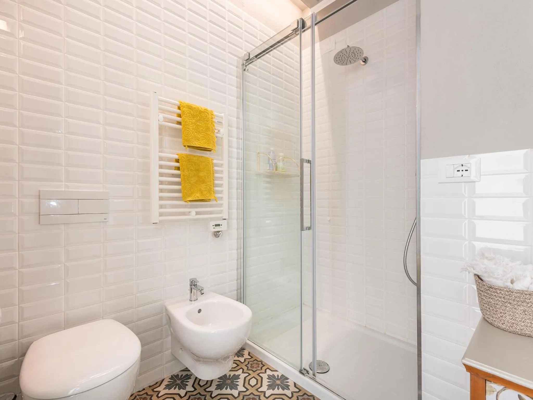Guest House 73