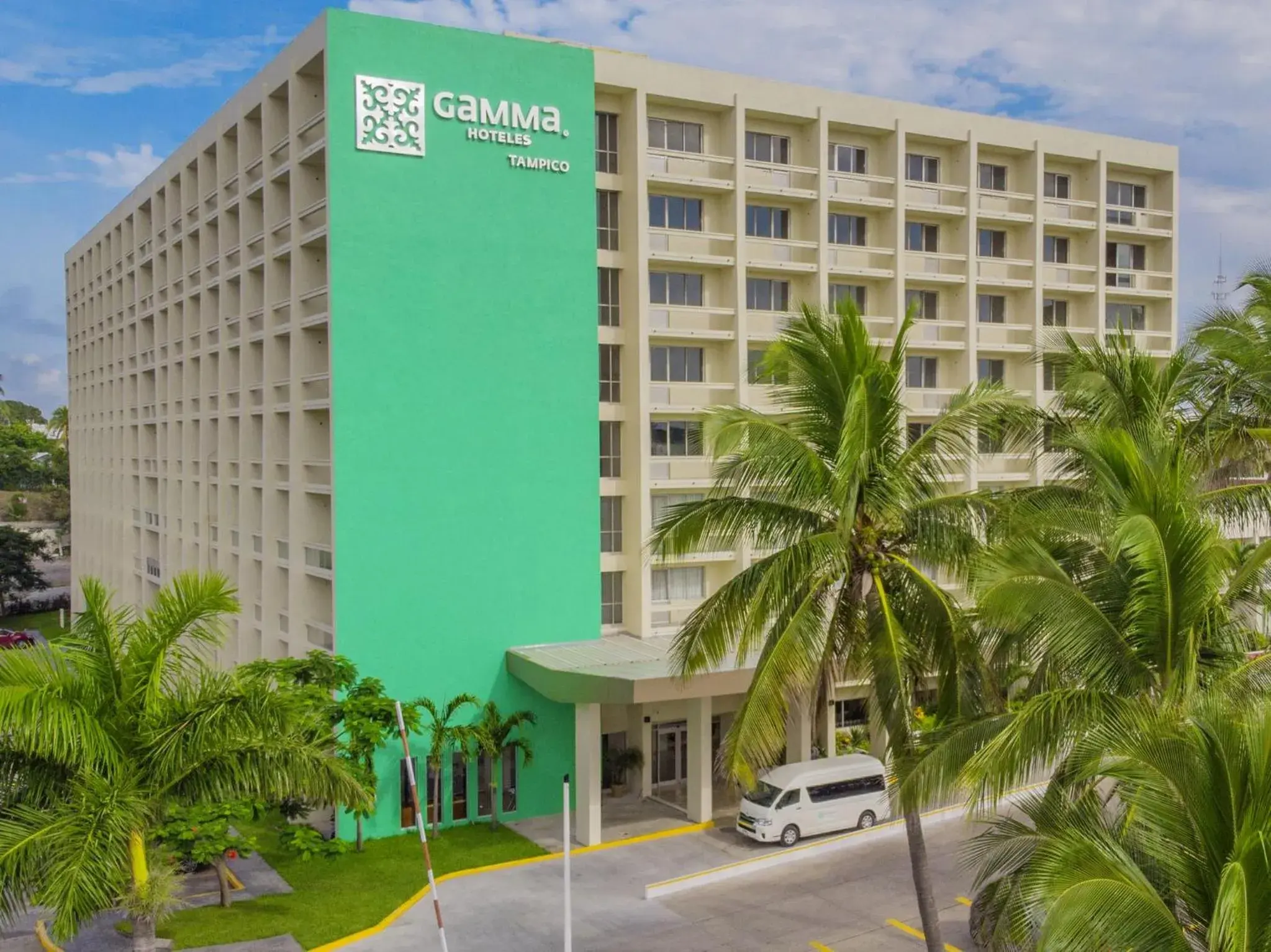 Property building in Gamma Tampico Property building in Gamma Tampico