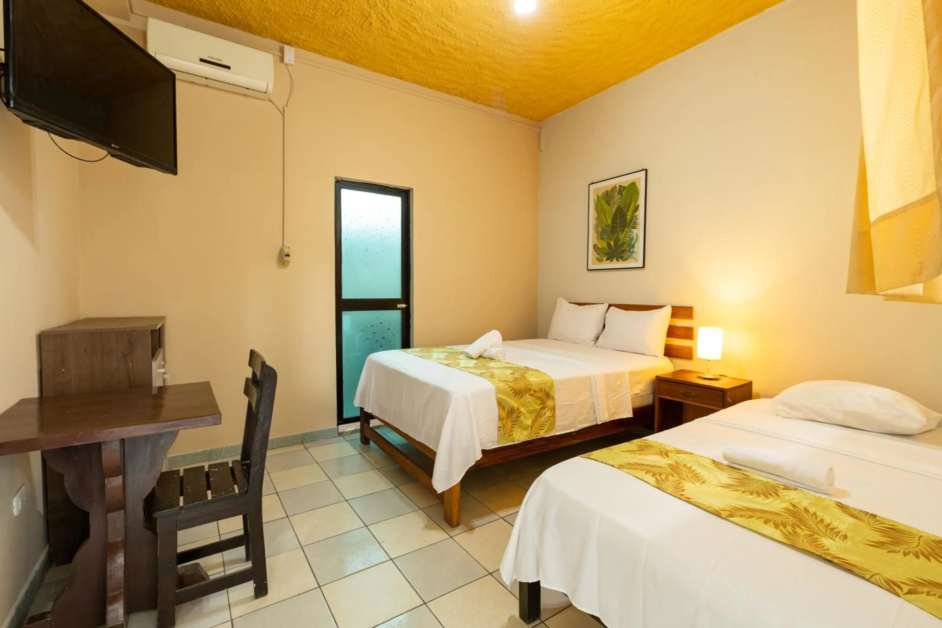 Bed in Hotel Daylu