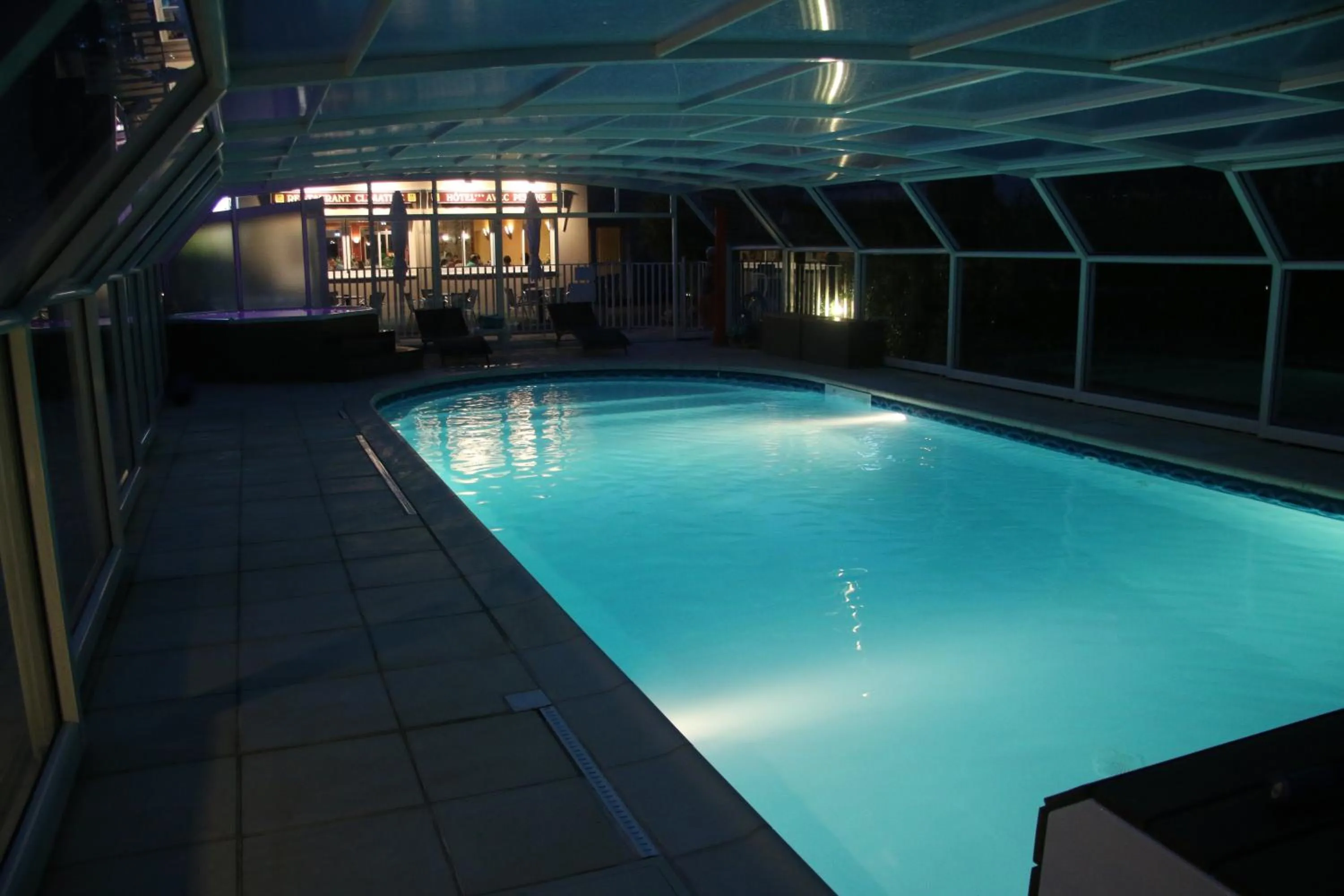 Night in Logis Hotel Restaurant L'Escapade