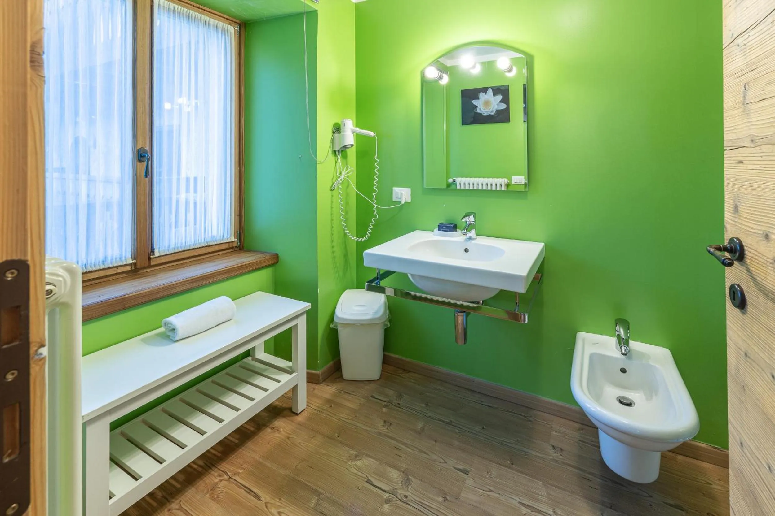 Toilet in Alla Regia