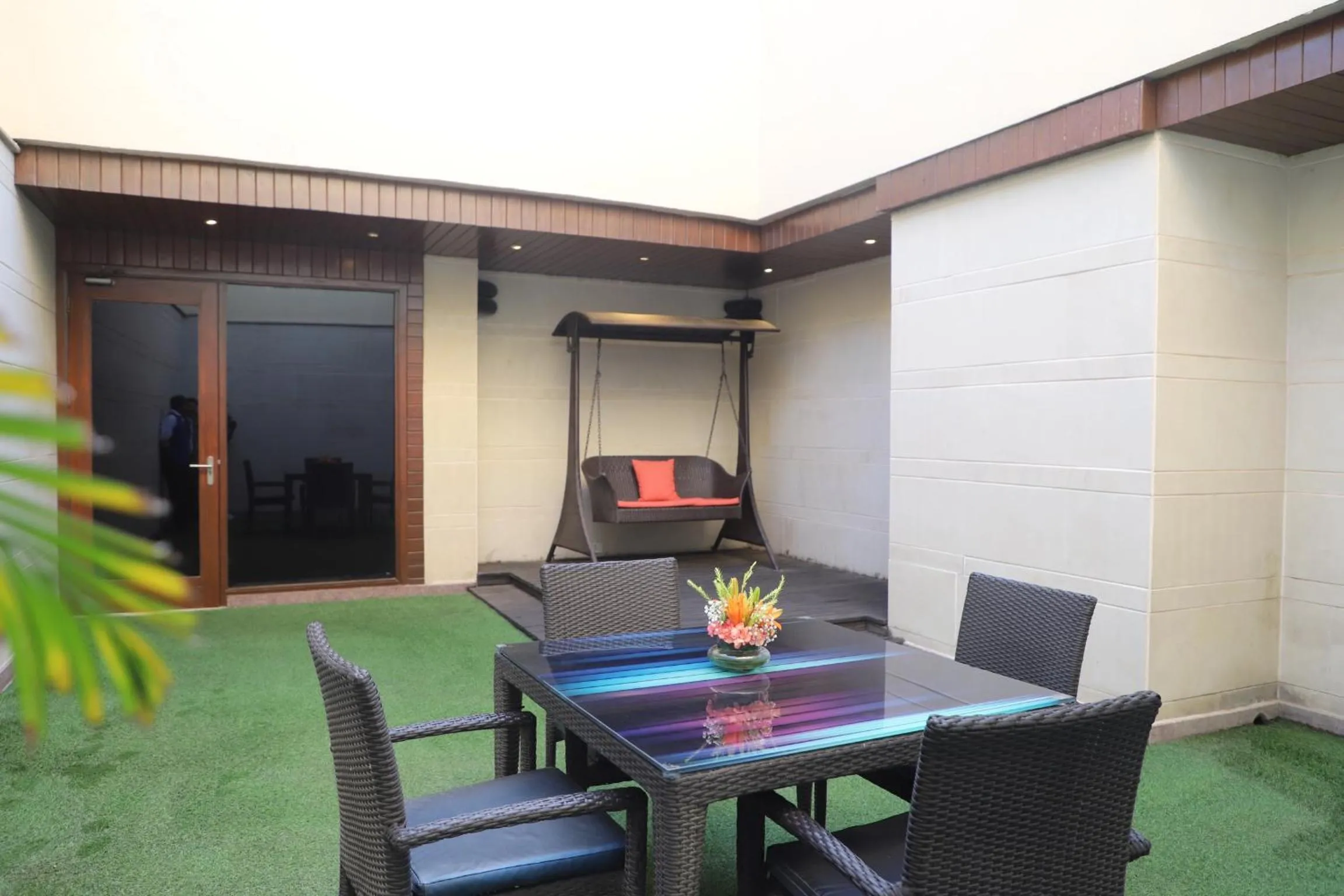 Seating area in DoubleTree by Hilton Gurgaon New Delhi NCR