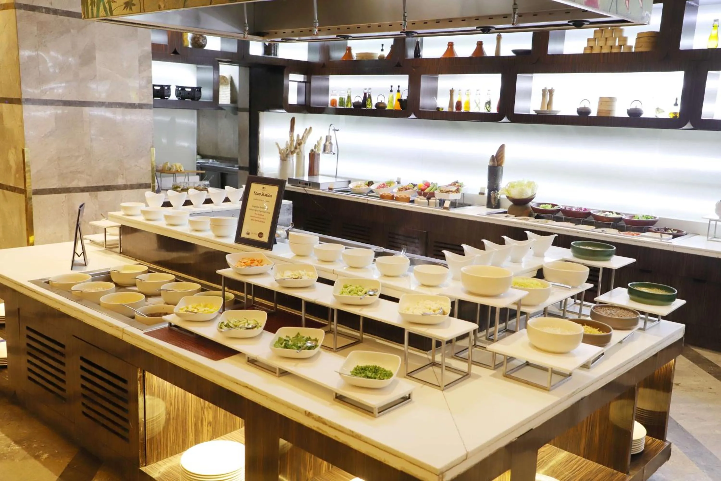 Restaurant/places to eat in DoubleTree by Hilton Gurgaon New Delhi NCR