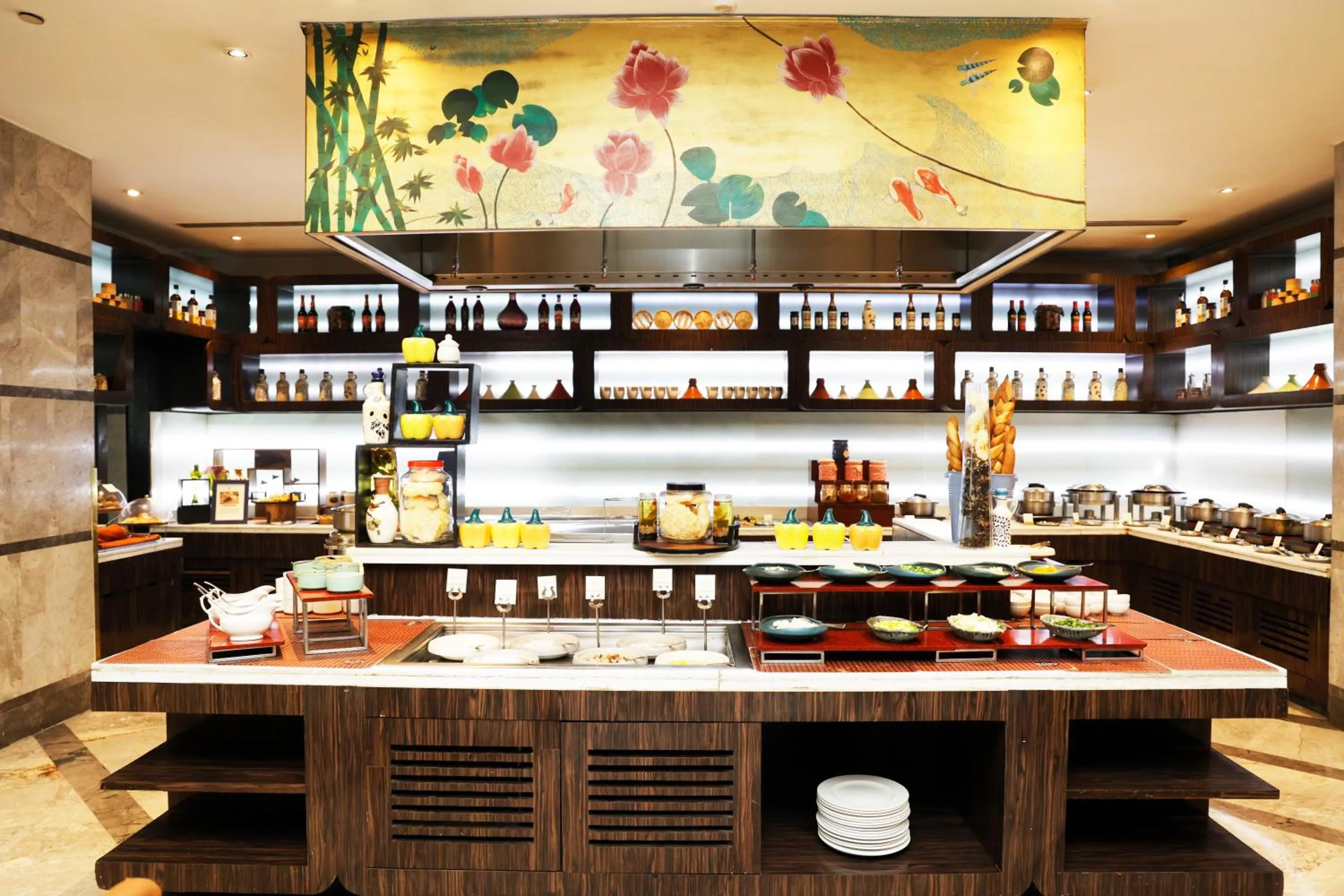 Food and drinks in DoubleTree by Hilton Gurgaon New Delhi NCR