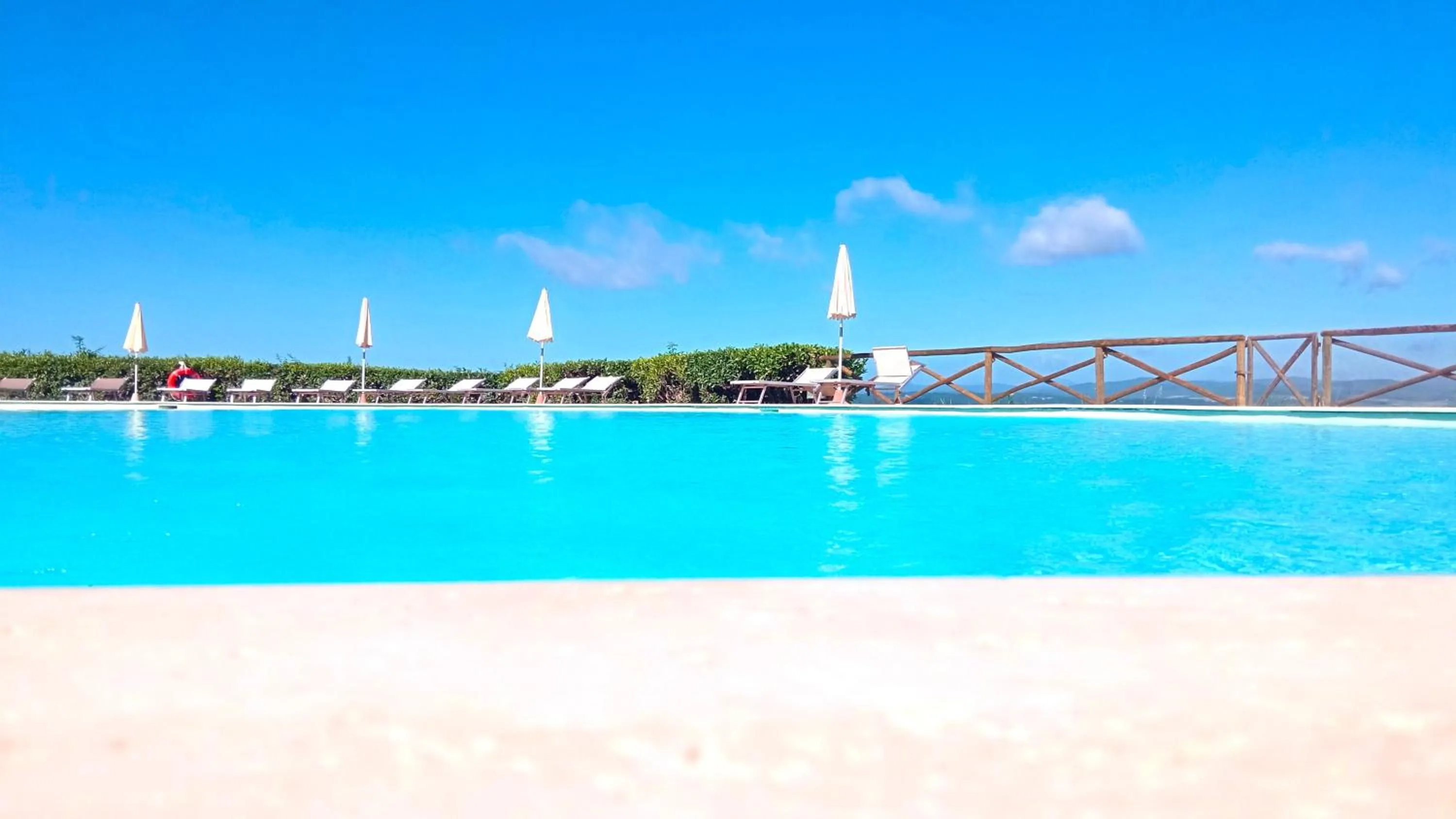 Pool view in Fattoria Pieve a Salti