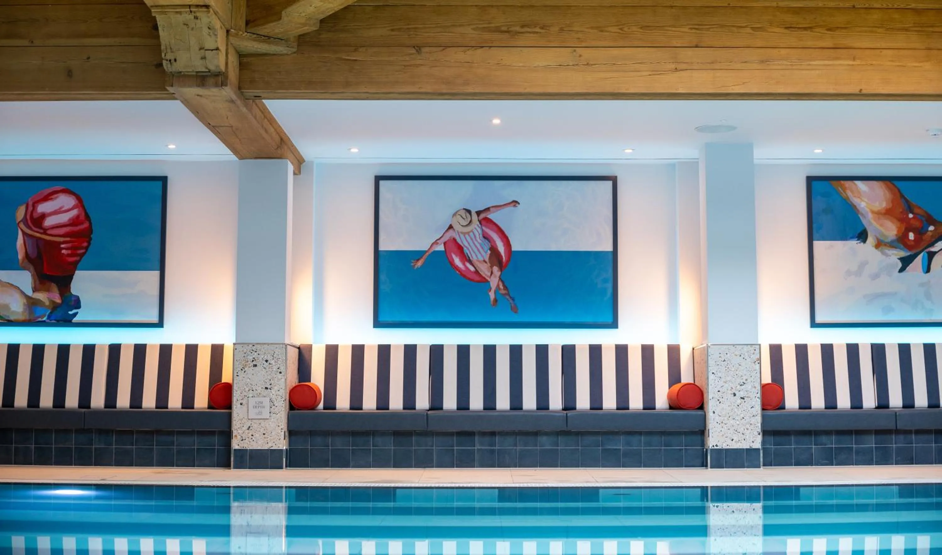 Swimming pool in Solent Hotel and Spa