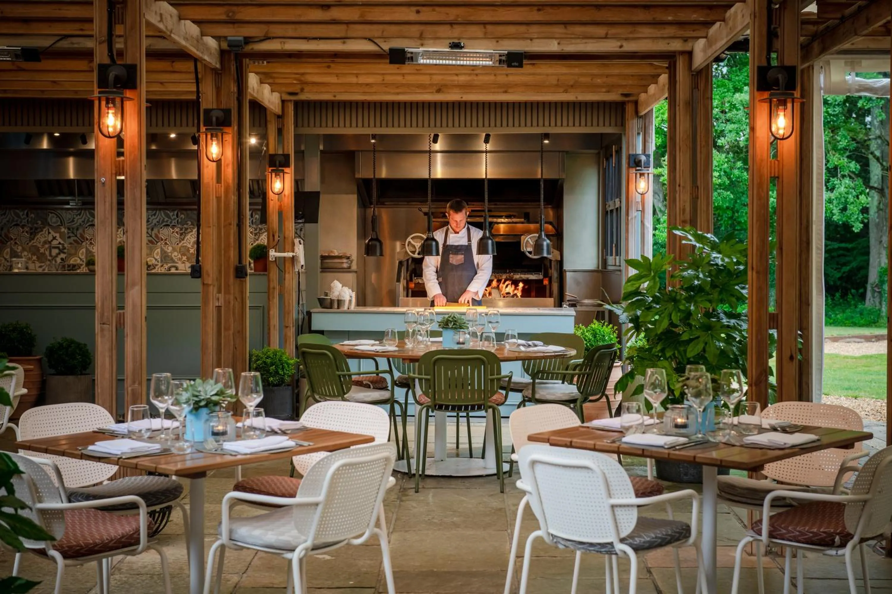 Restaurant/places to eat in Solent Hotel and Spa