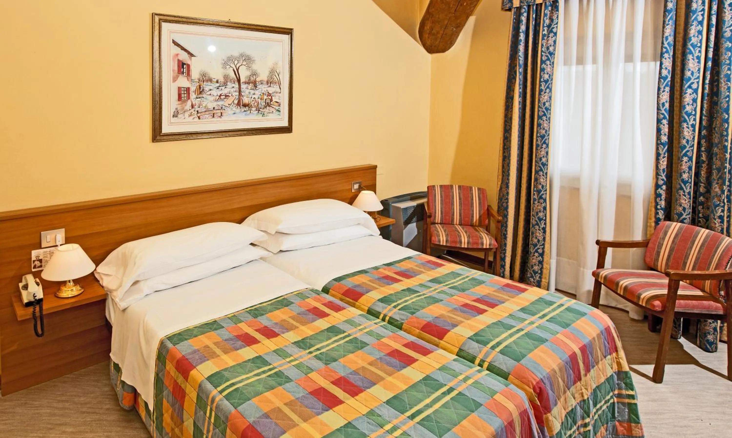Photo of the whole room, Bed in Albergo Nazionale