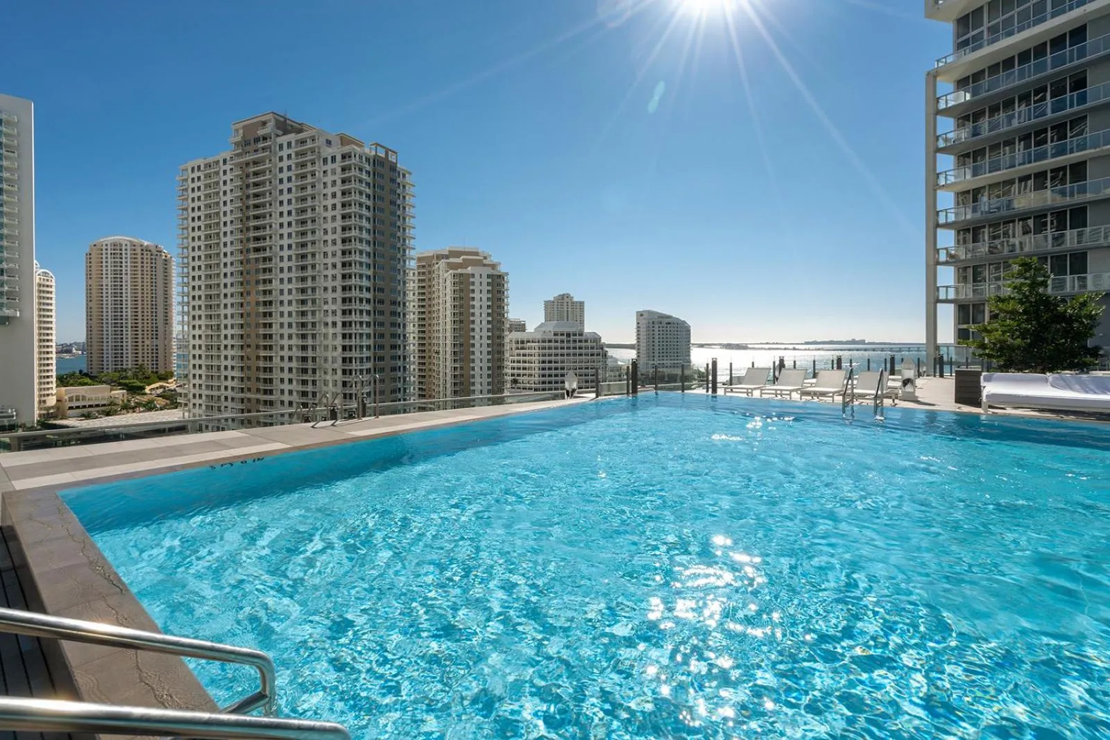 Swimming pool in ICON Brickell residences