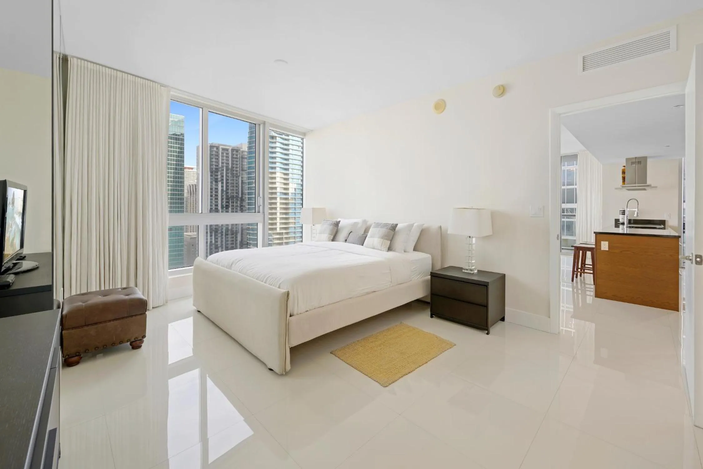 Bed in ICON Brickell residences