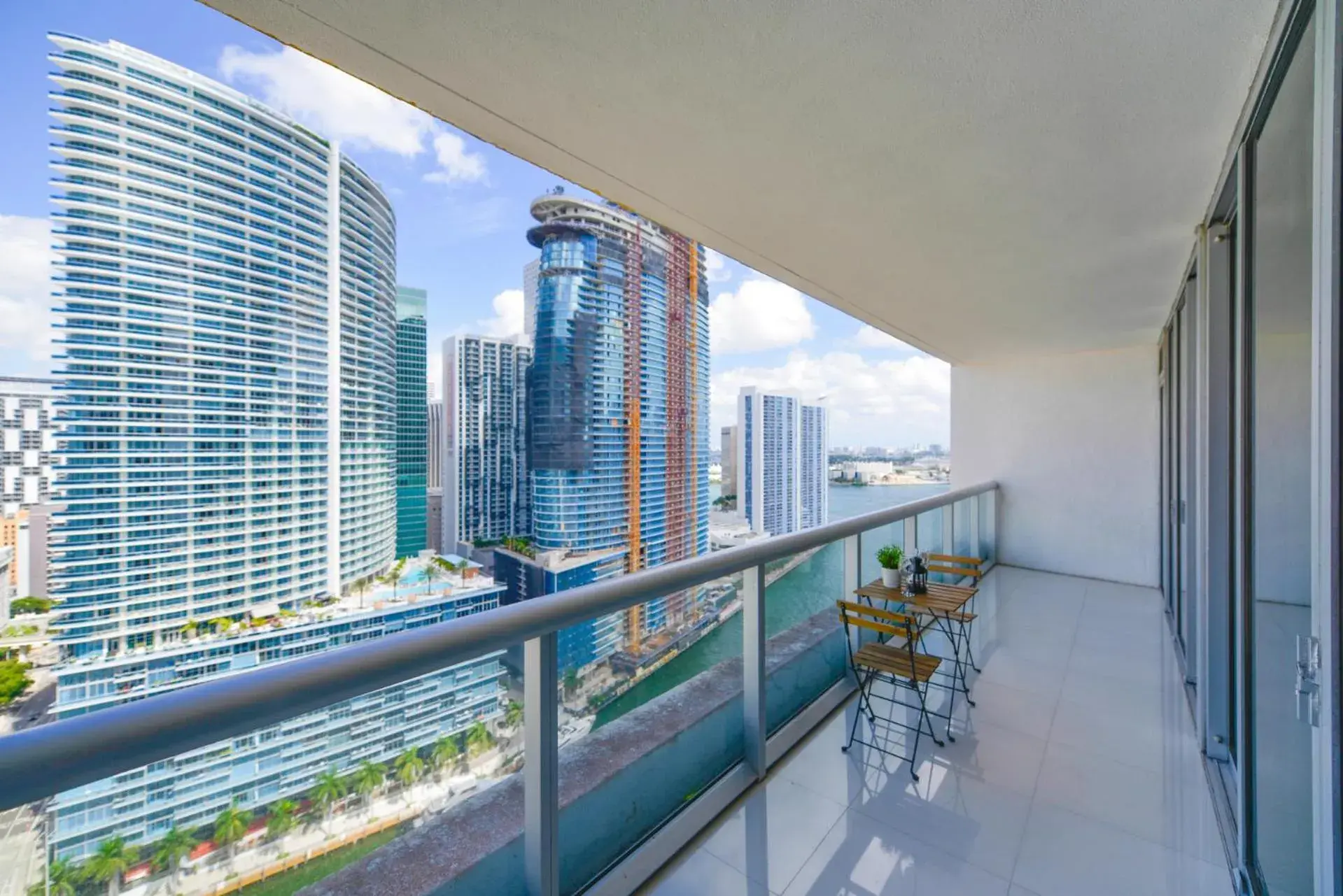 One-Bedroom Apartment in ICON Brickell residences One-Bedroom Apartment in ICON Brickell residences