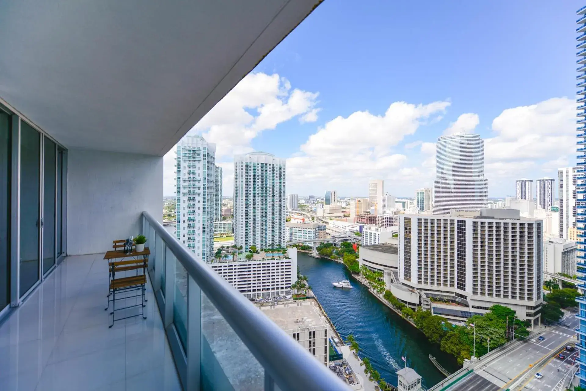 One-Bedroom Apartment in ICON Brickell residences One-Bedroom Apartment in ICON Brickell residences