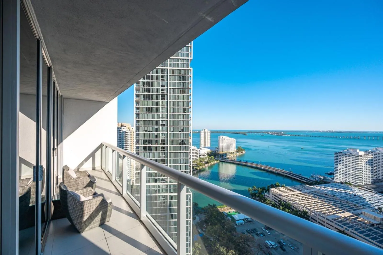 Balcony/Terrace in ICON Brickell residences