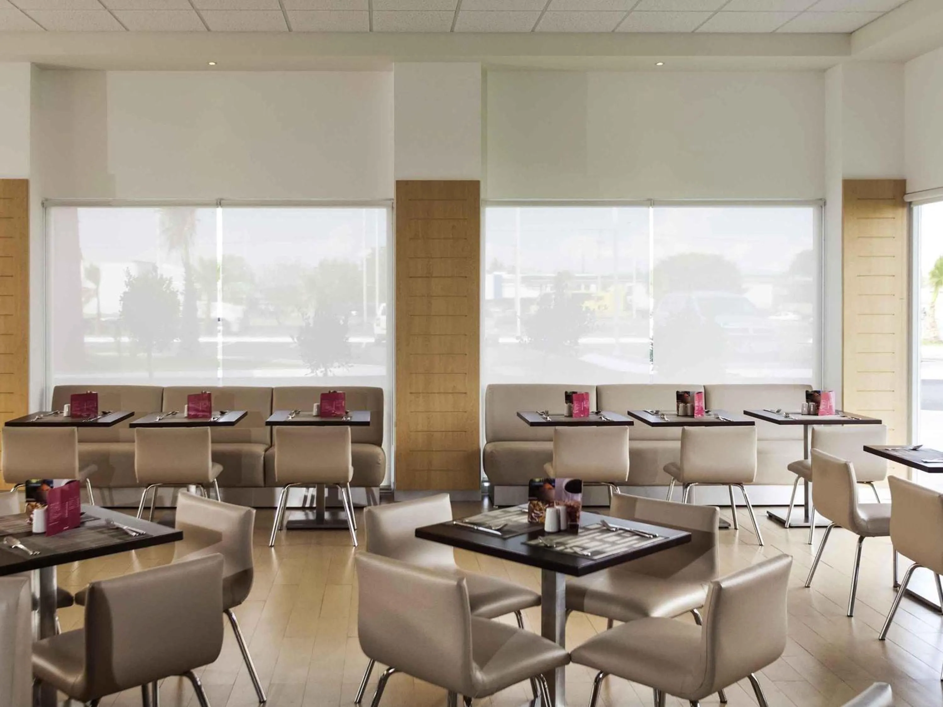 Restaurant/places to eat in Ibis San Luis Potosi