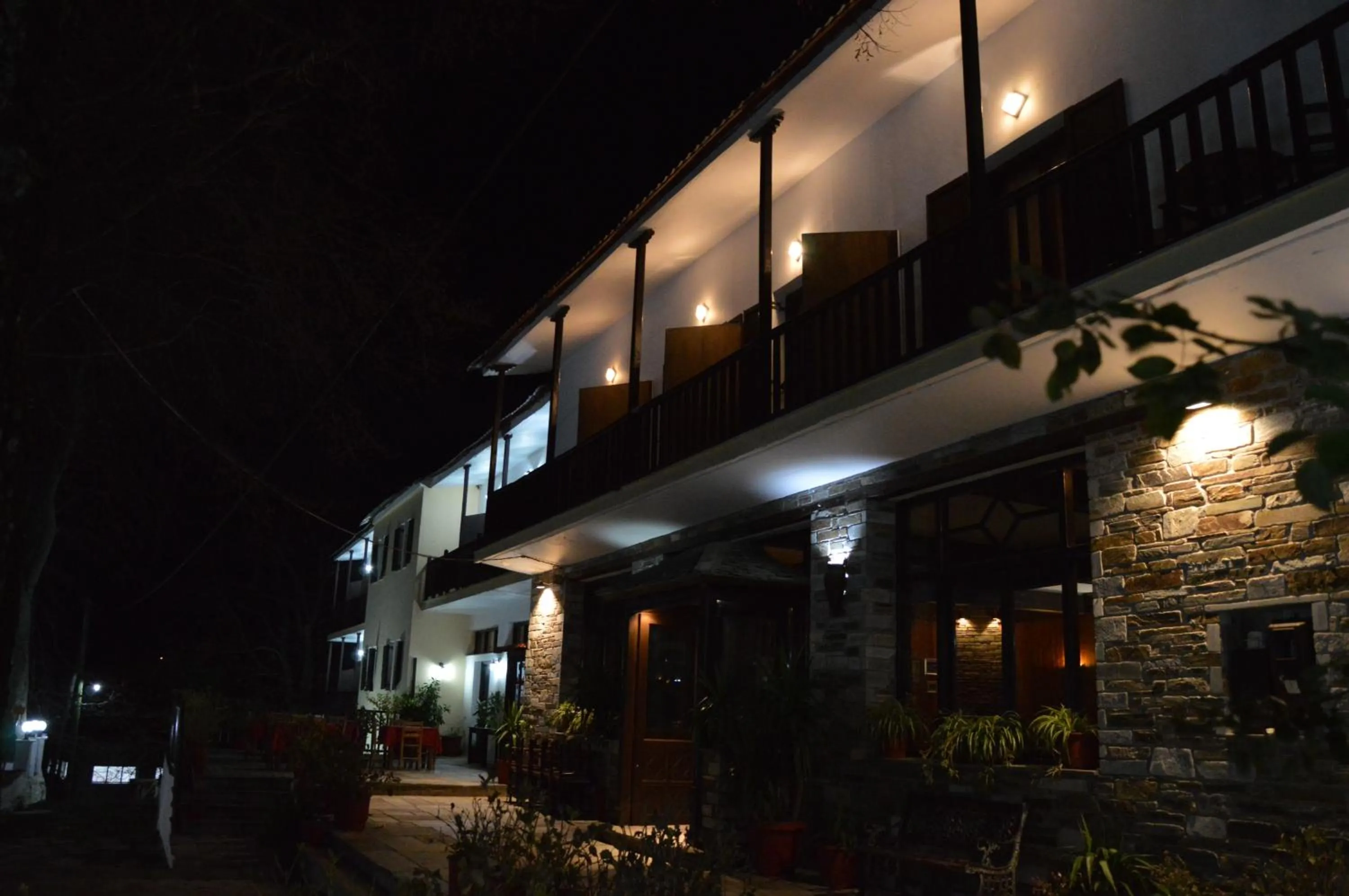 Property building in Hotel Hani Zisi