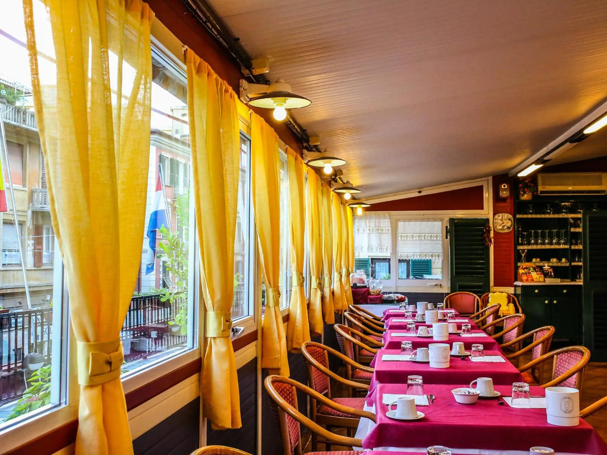 Buffet breakfast in Hotel Portofino