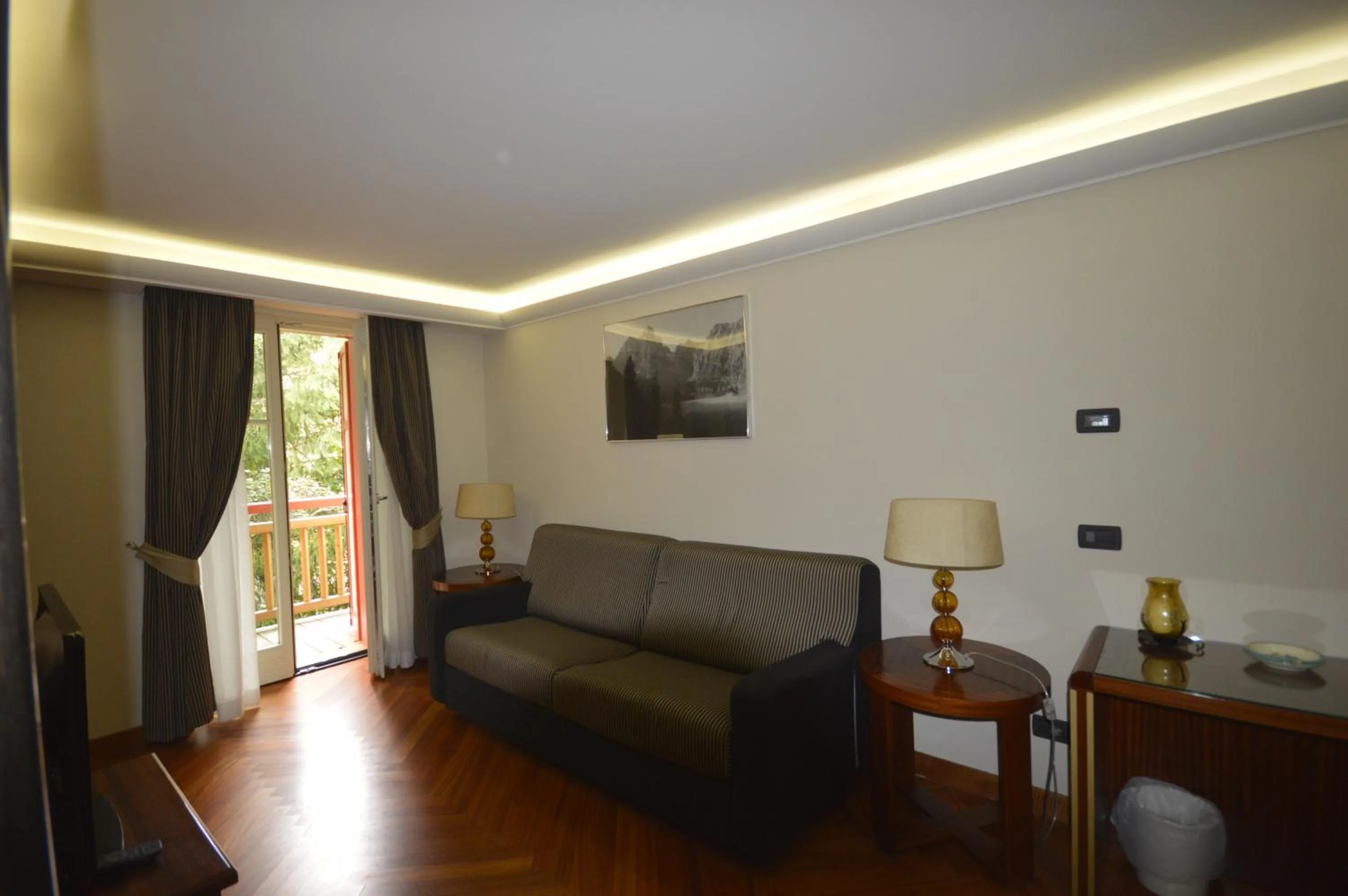 TV and multimedia in Villa Madonna